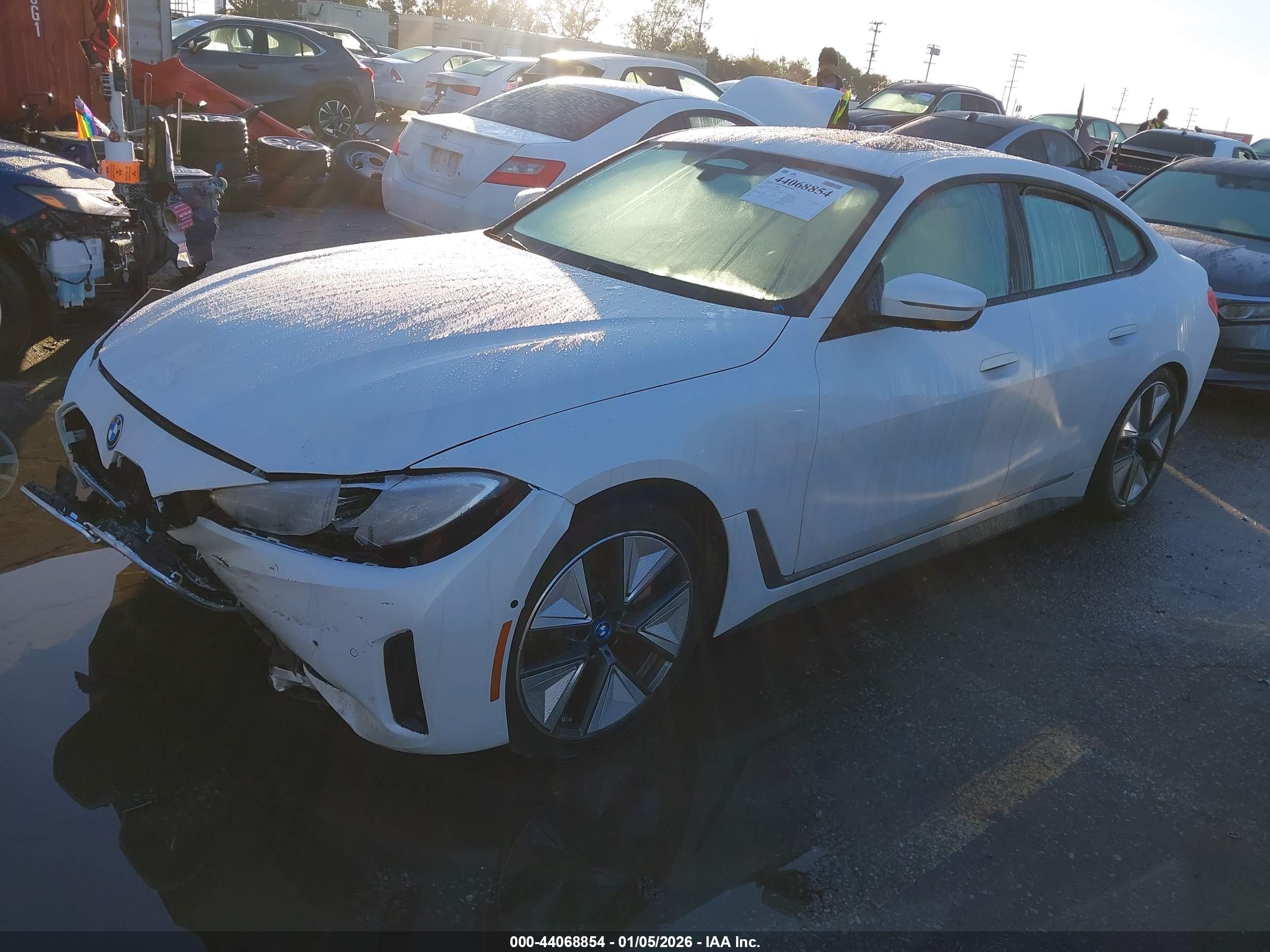 BMW I4 image 2