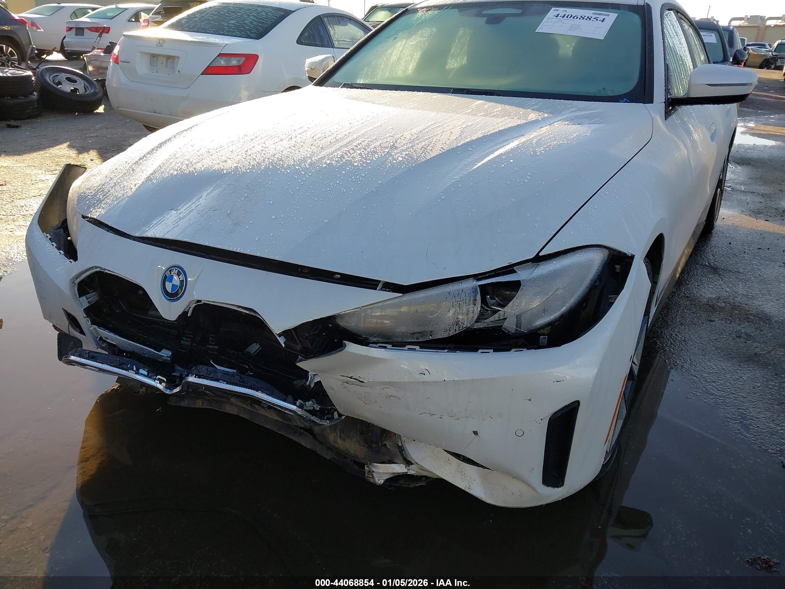 BMW I4 image 6