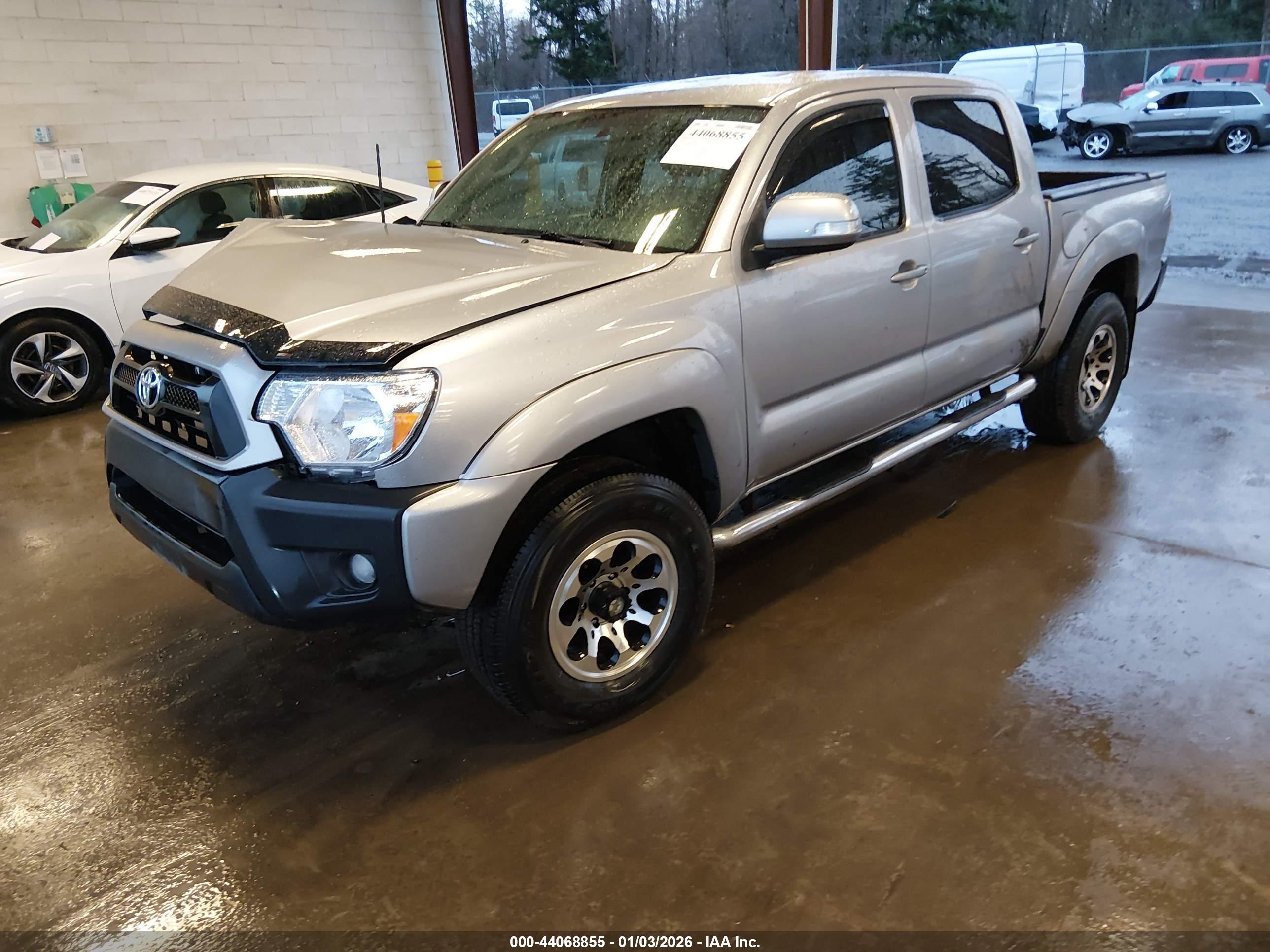 TOYOTA TACOMA image 2
