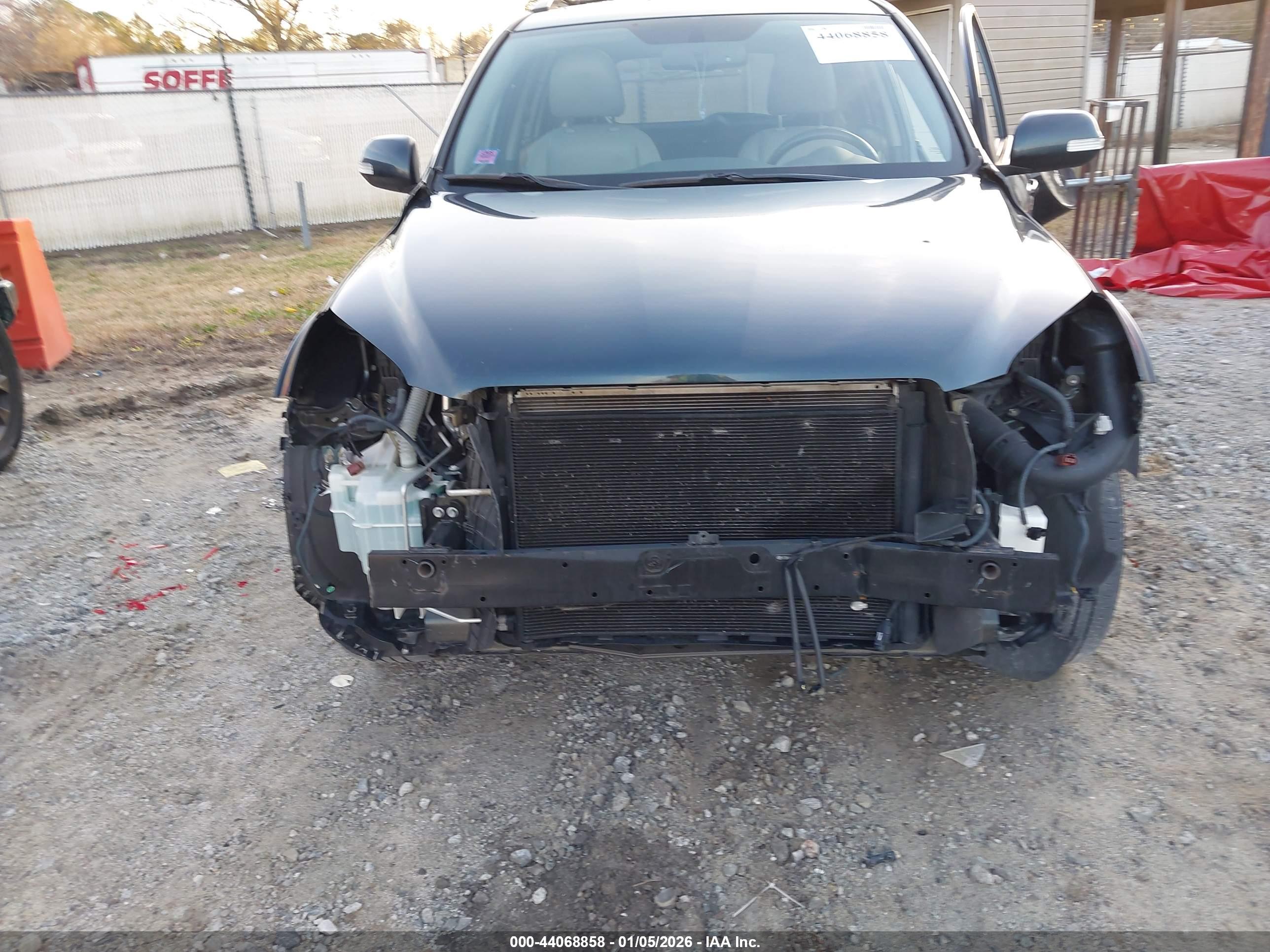 TOYOTA RAV4 image 6