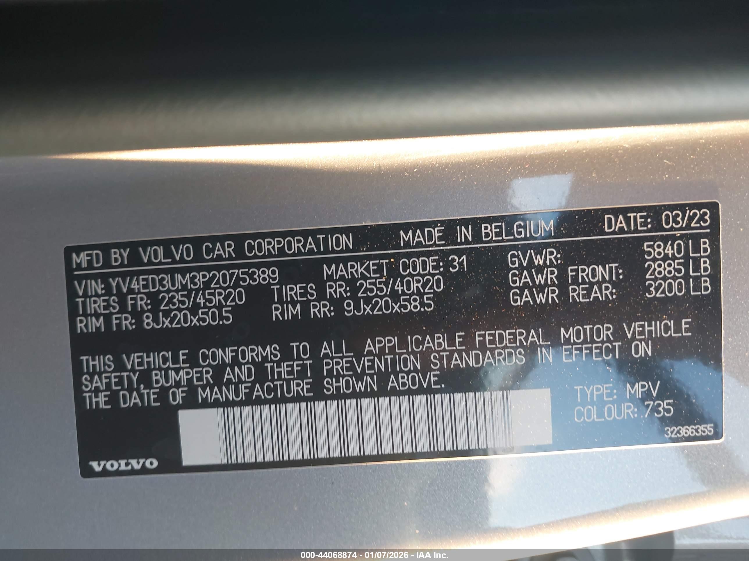 VOLVO XC40 image 9