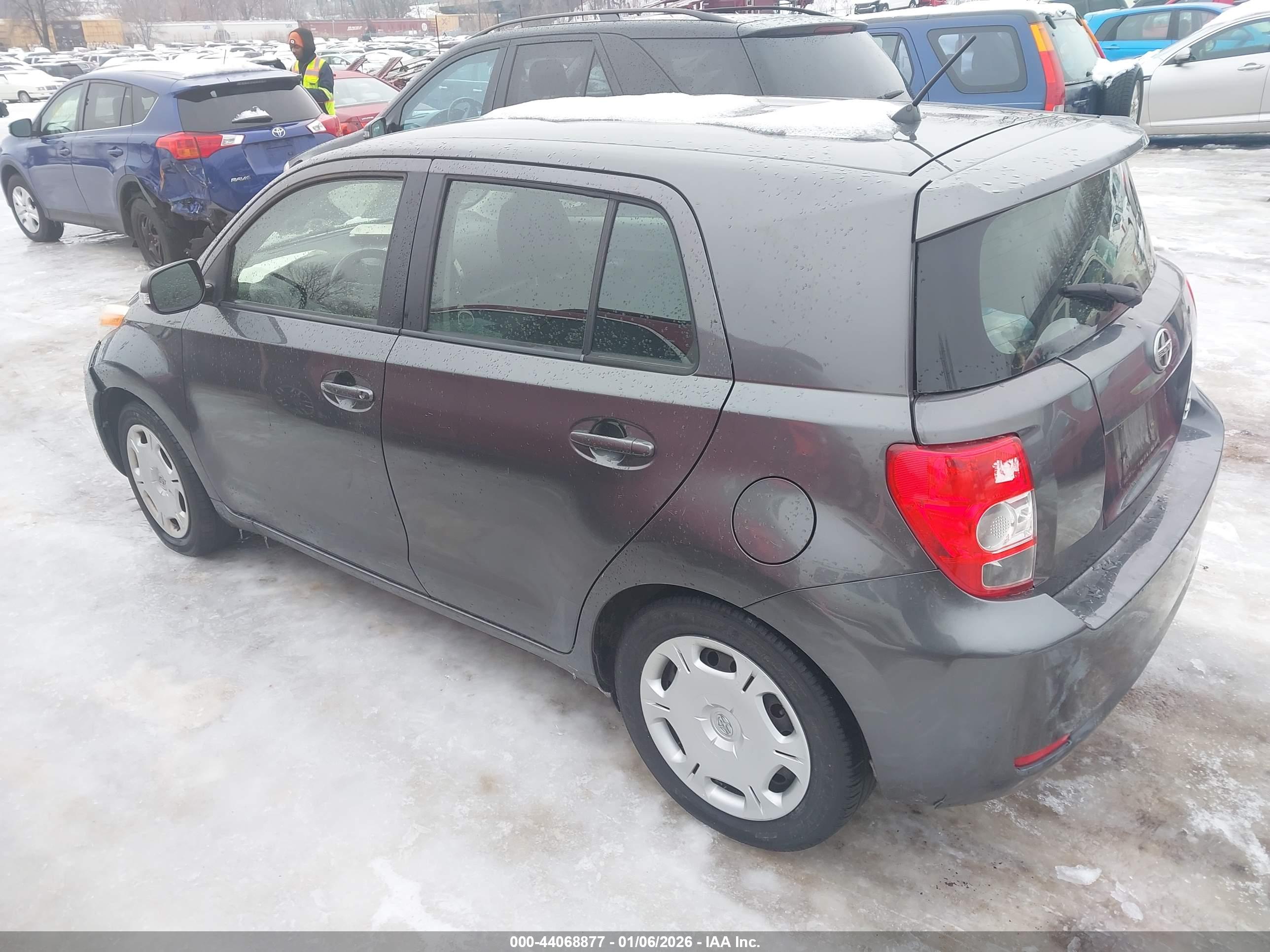 SCION XD image 3