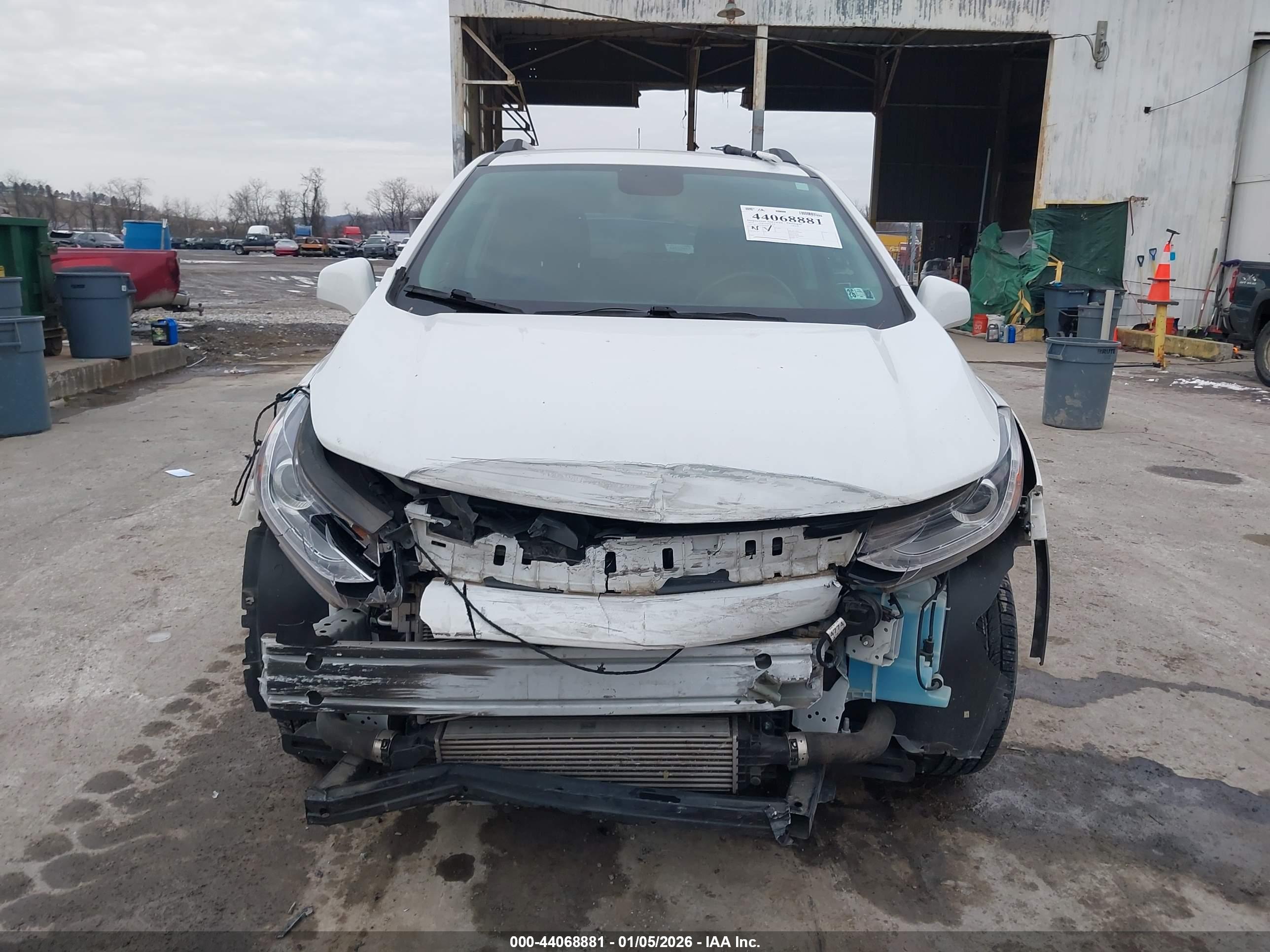 CHEVROLET TRAX image 6