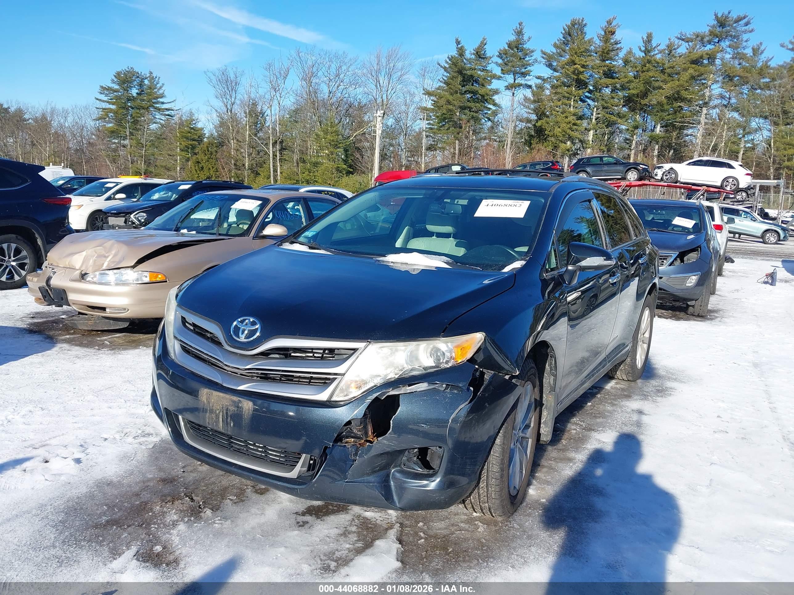 TOYOTA VENZA image 2