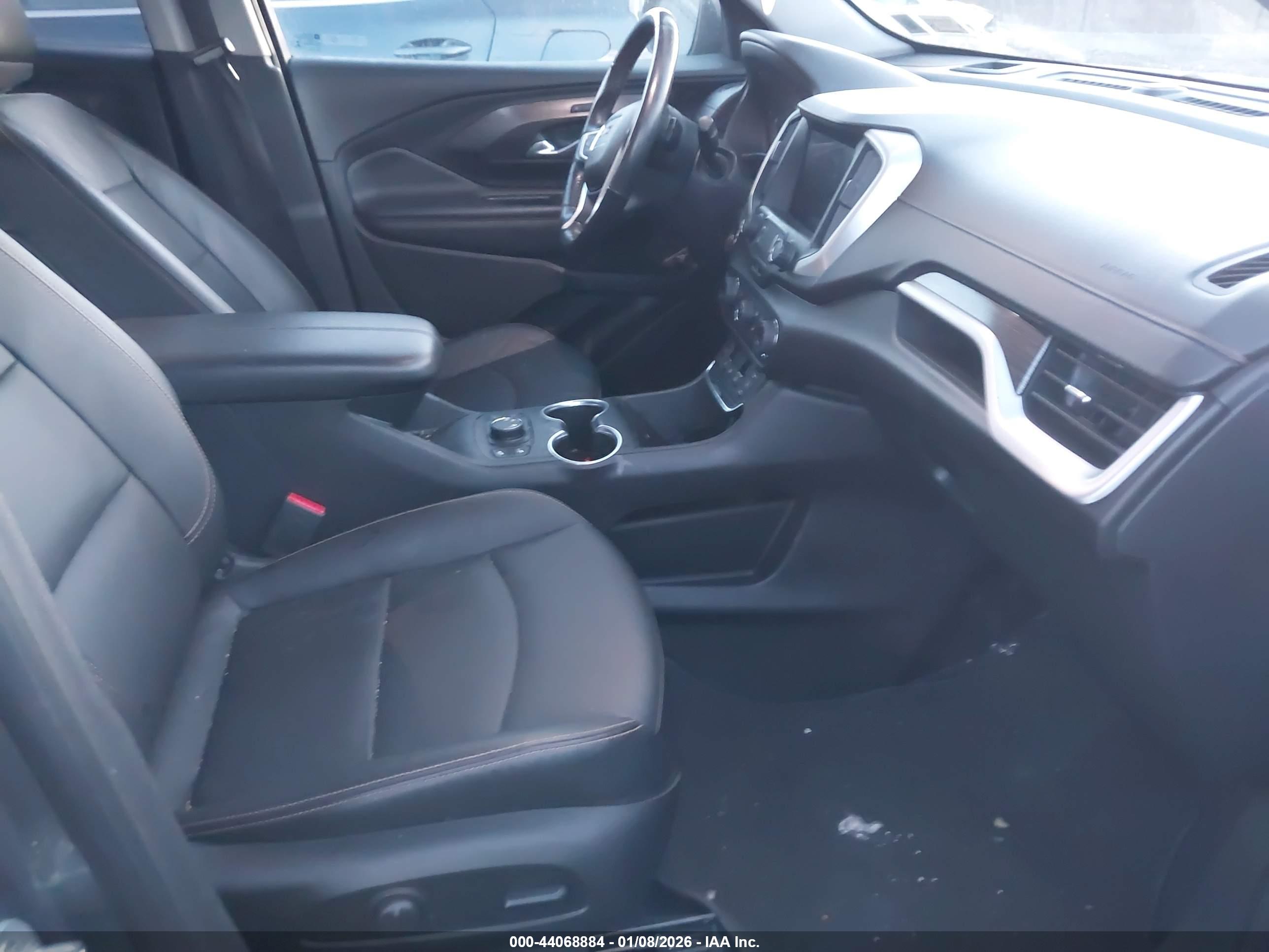 GMC TERRAIN image 5