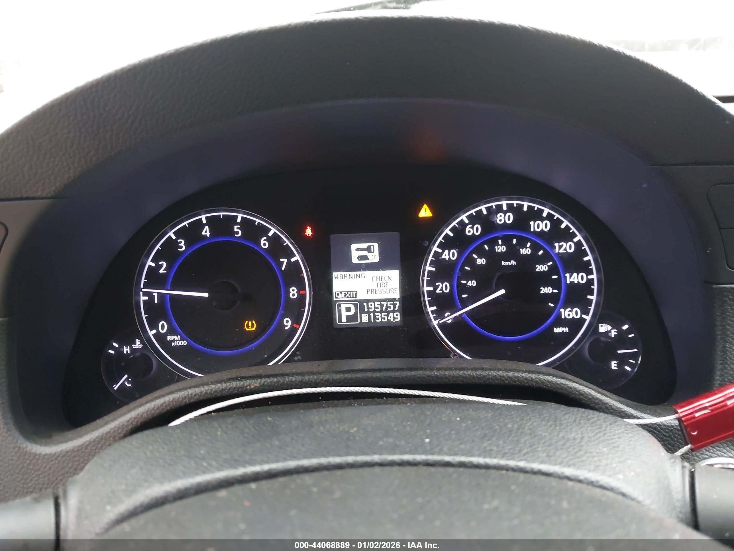 INFINITI G37 image 7