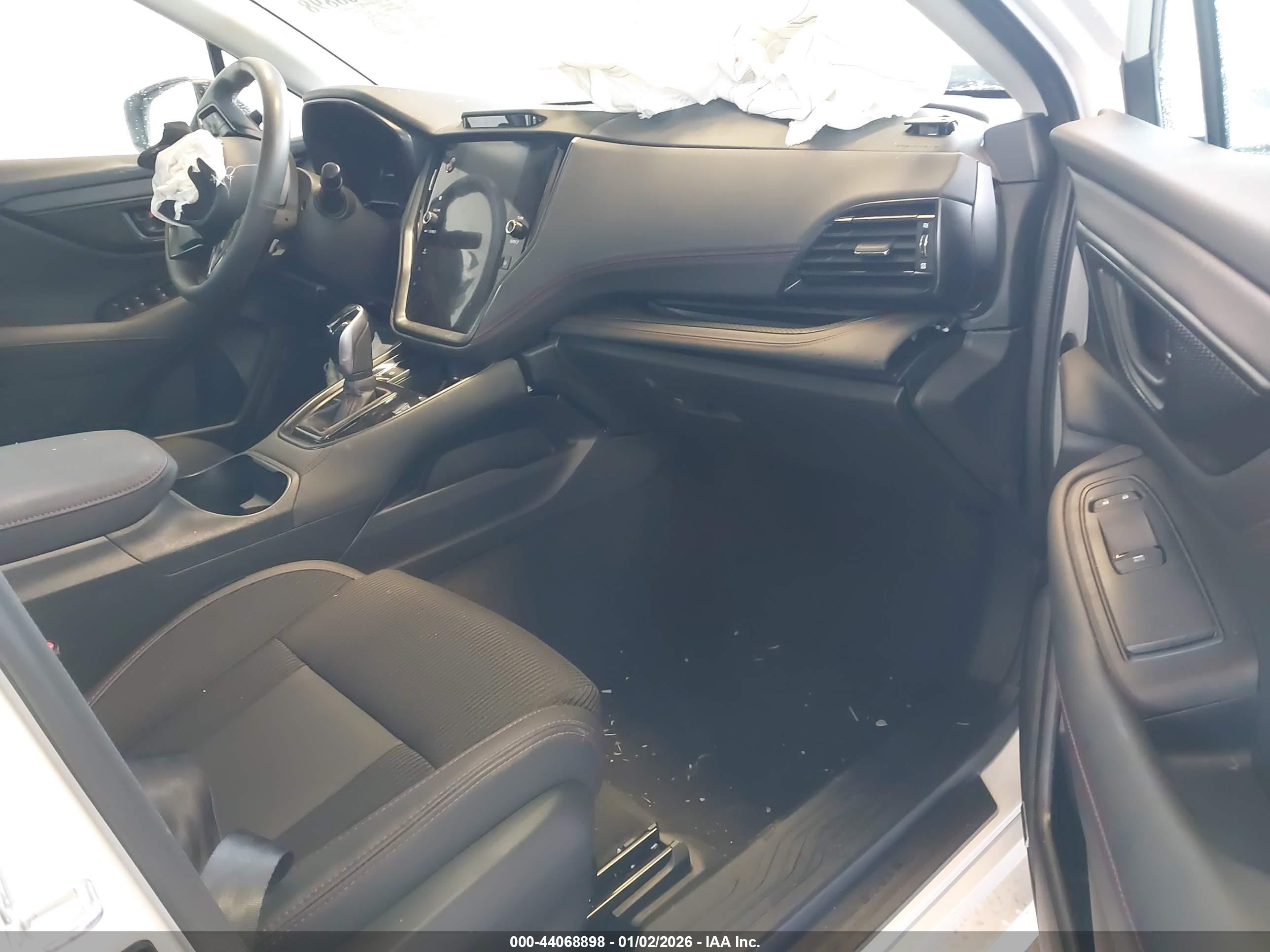 SUBARU LEGACY image 5