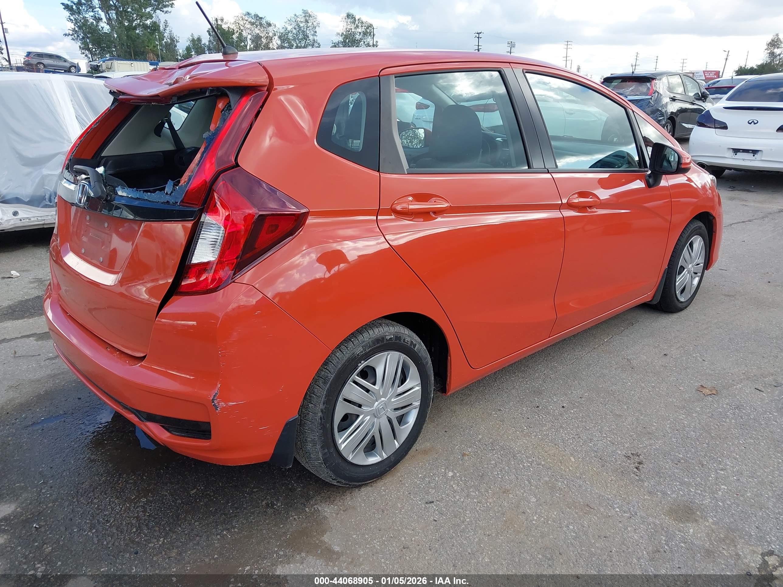 HONDA FIT image 4