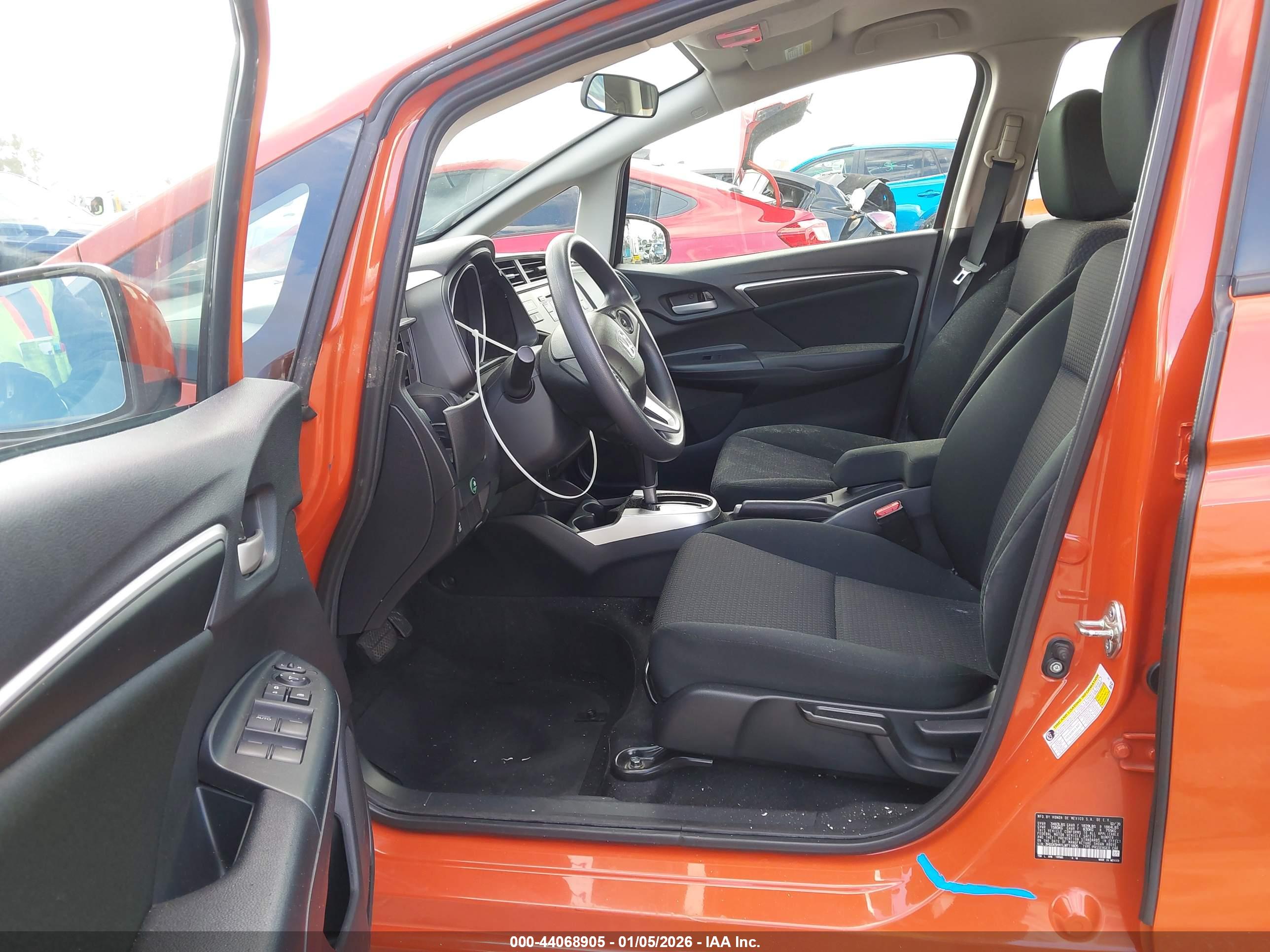 HONDA FIT image 6
