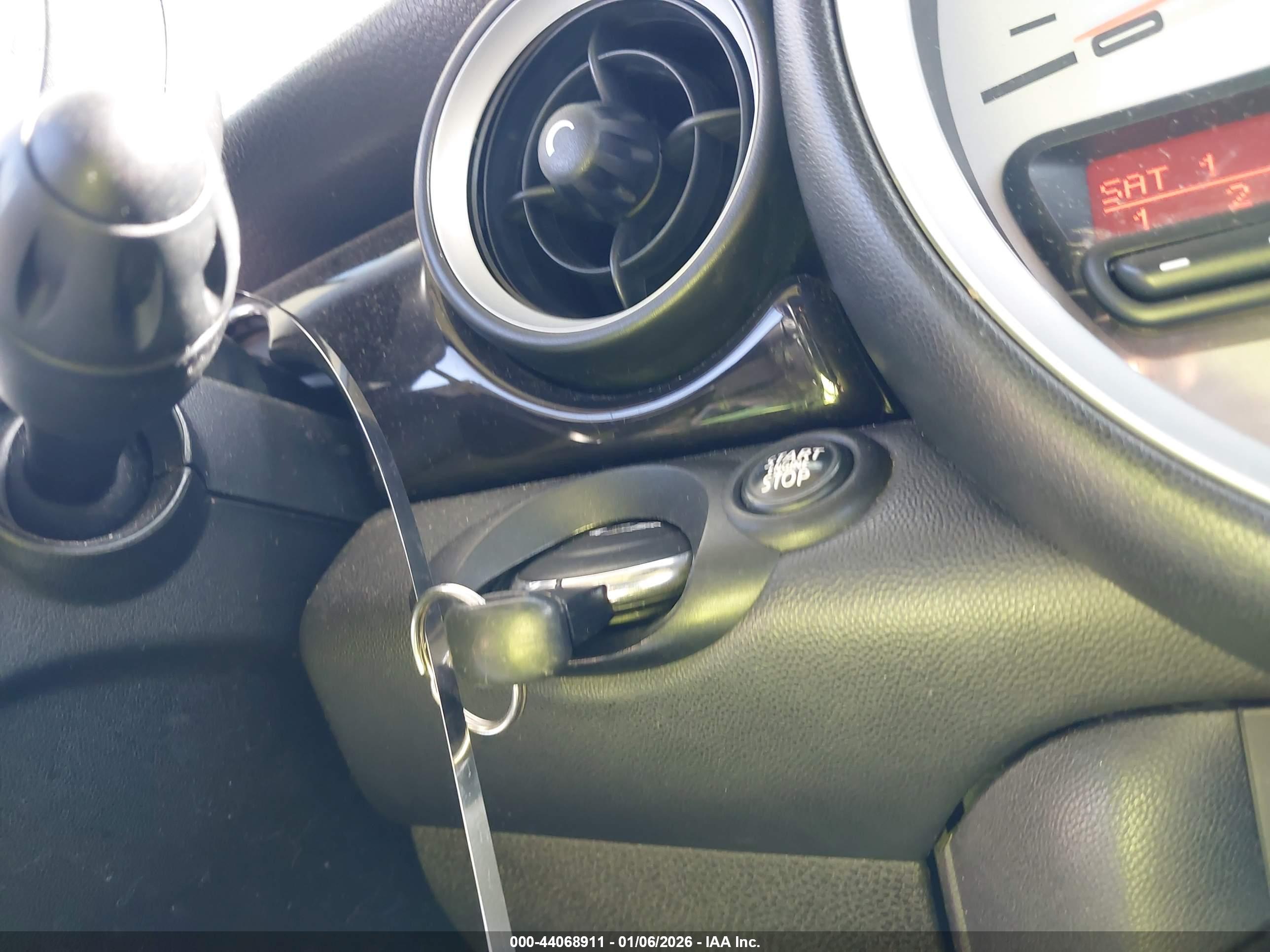MINI COOPER image 11
