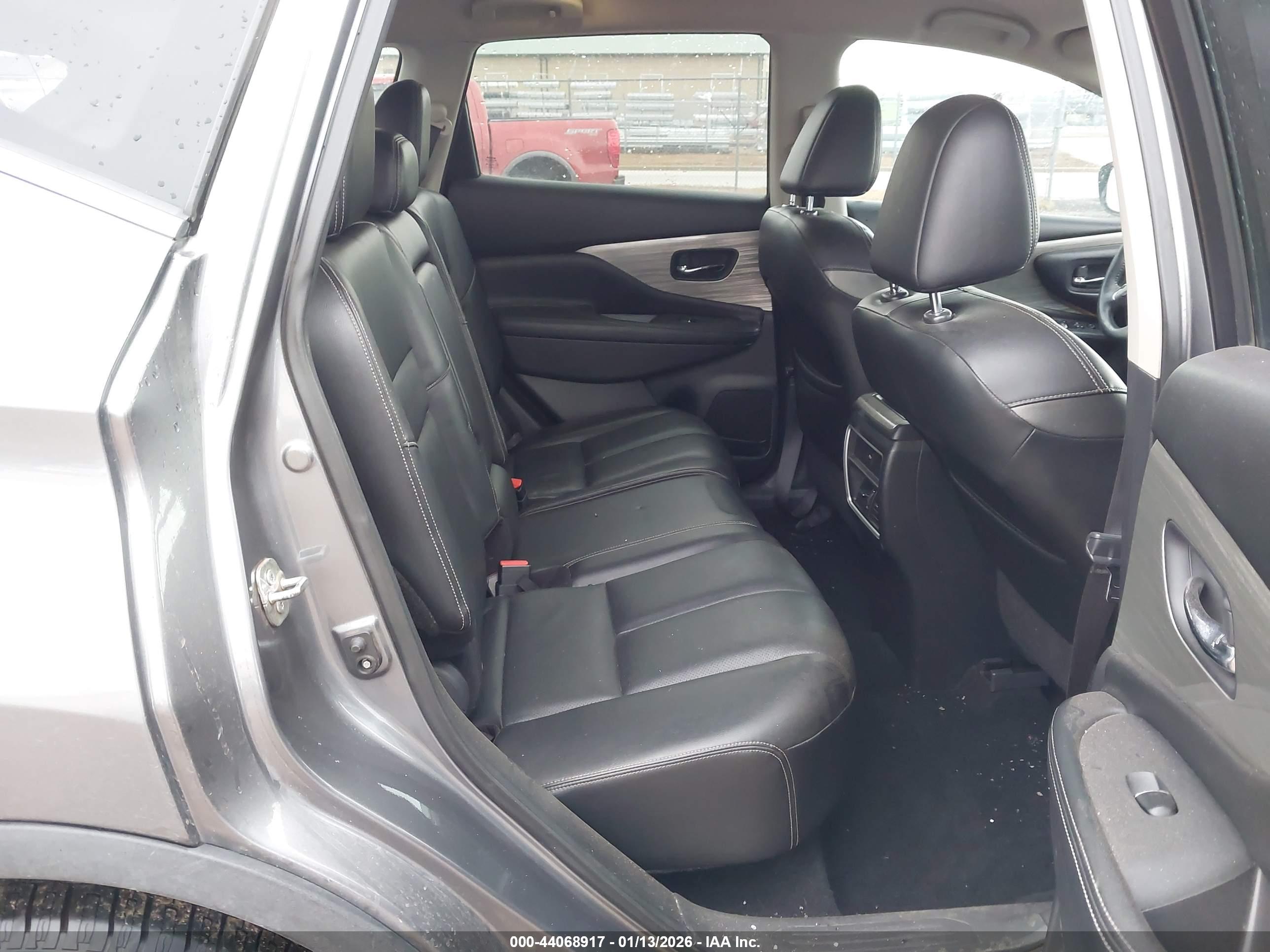 NISSAN MURANO image 8
