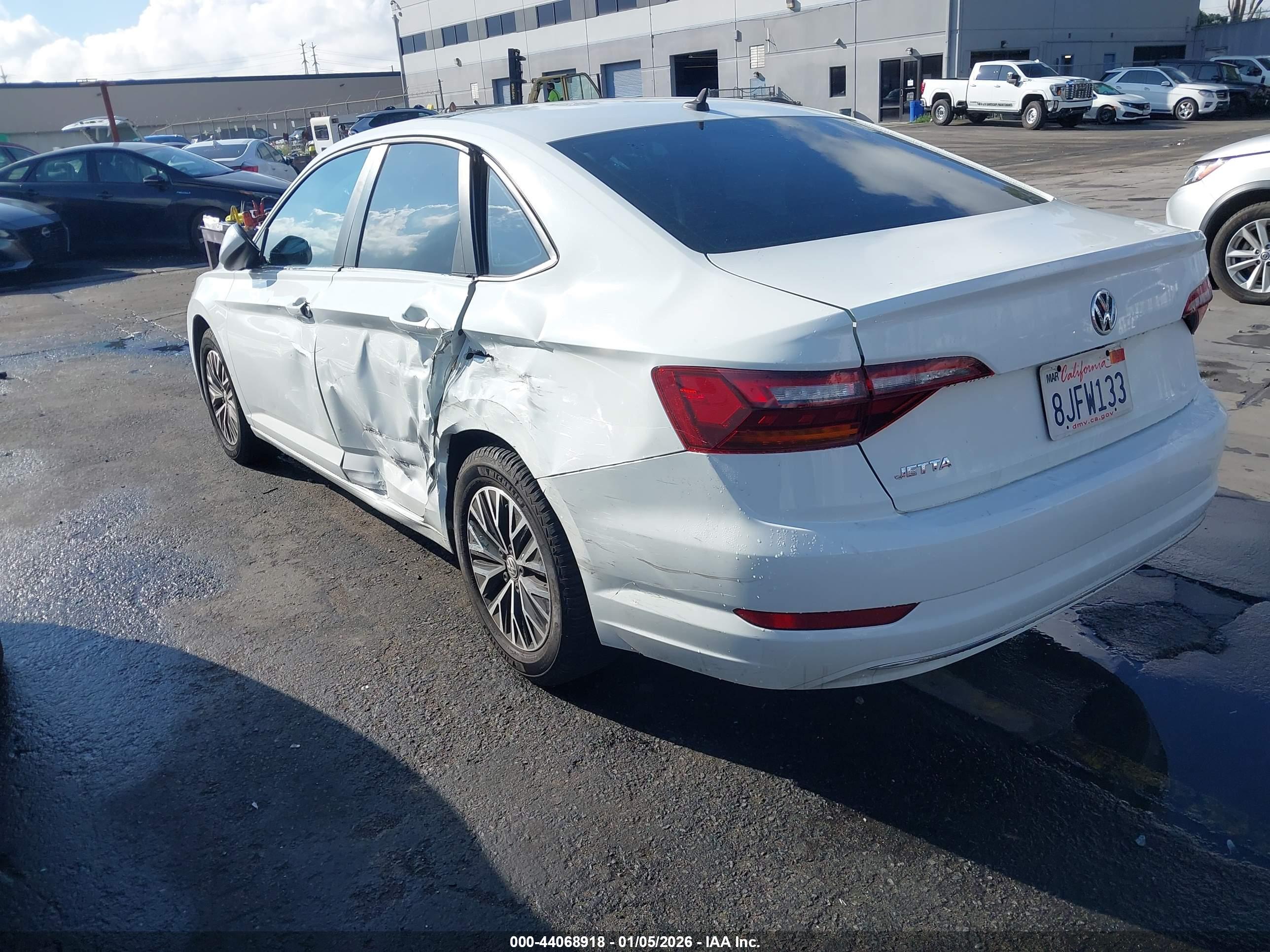 VOLKSWAGEN JETTA image 3