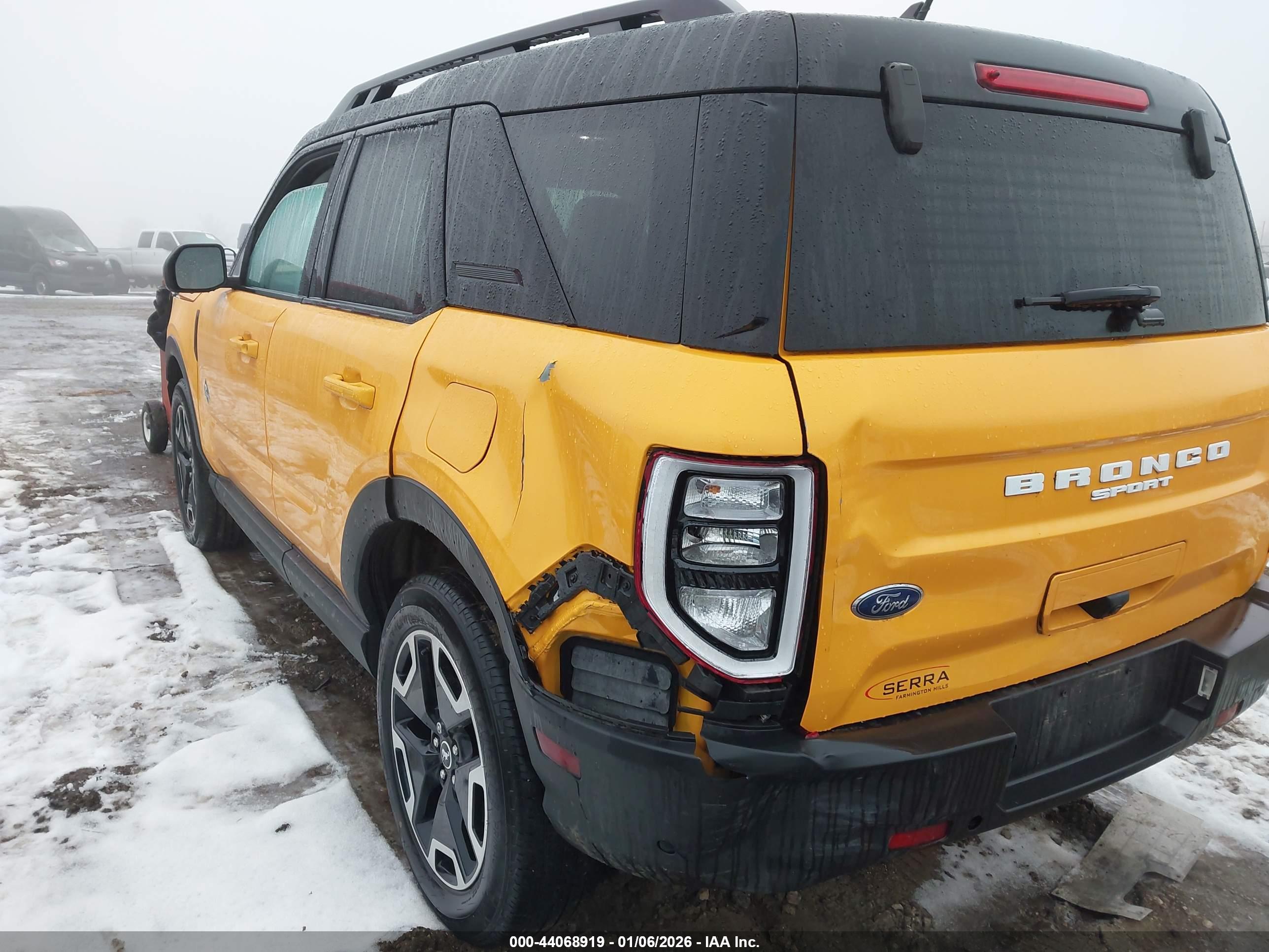 FORD BRONCO image 3