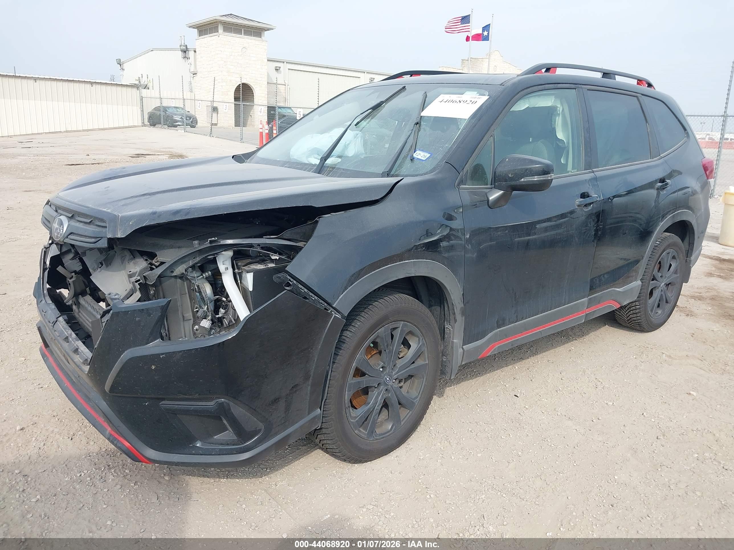 SUBARU FORESTER image 2