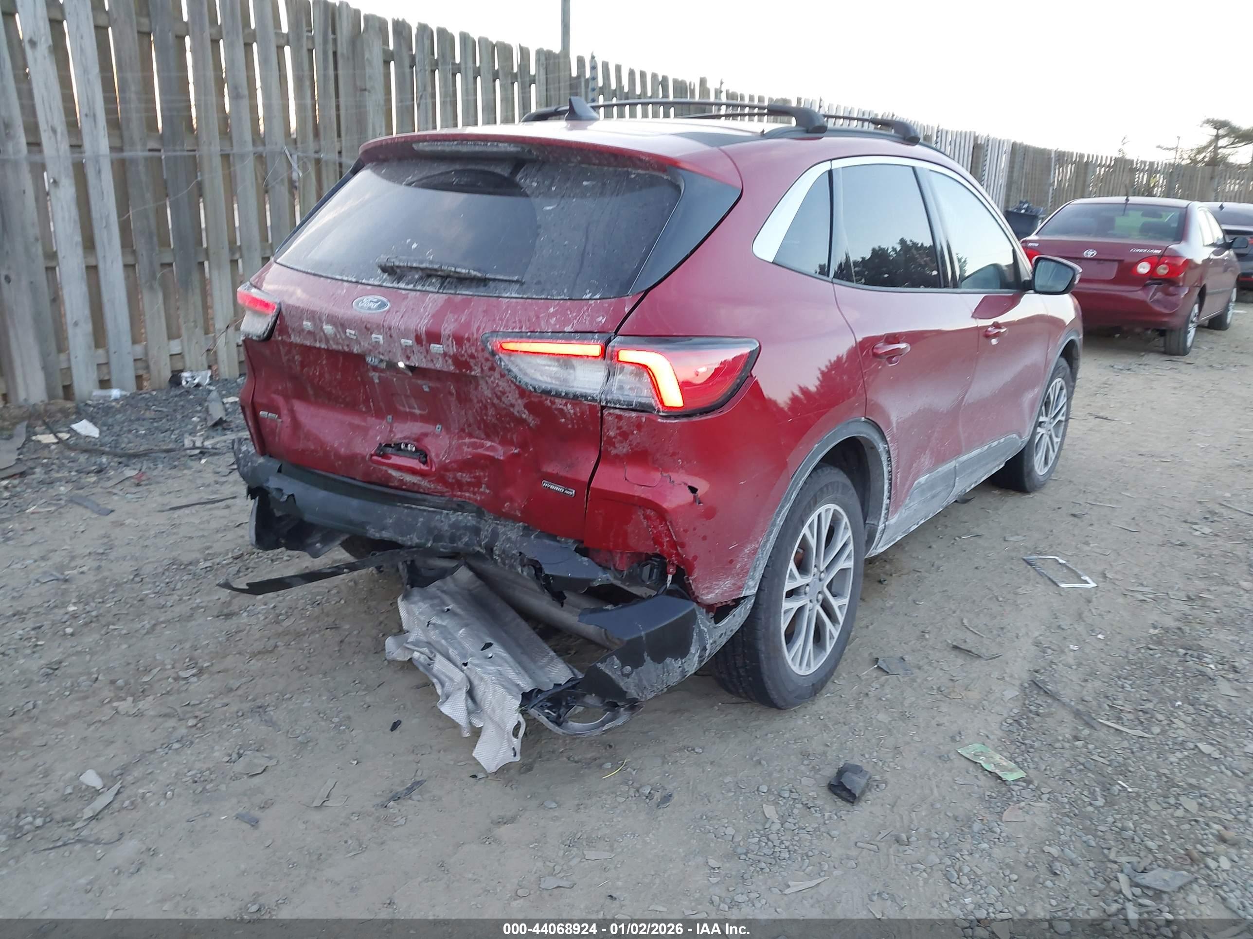 FORD ESCAPE image 4