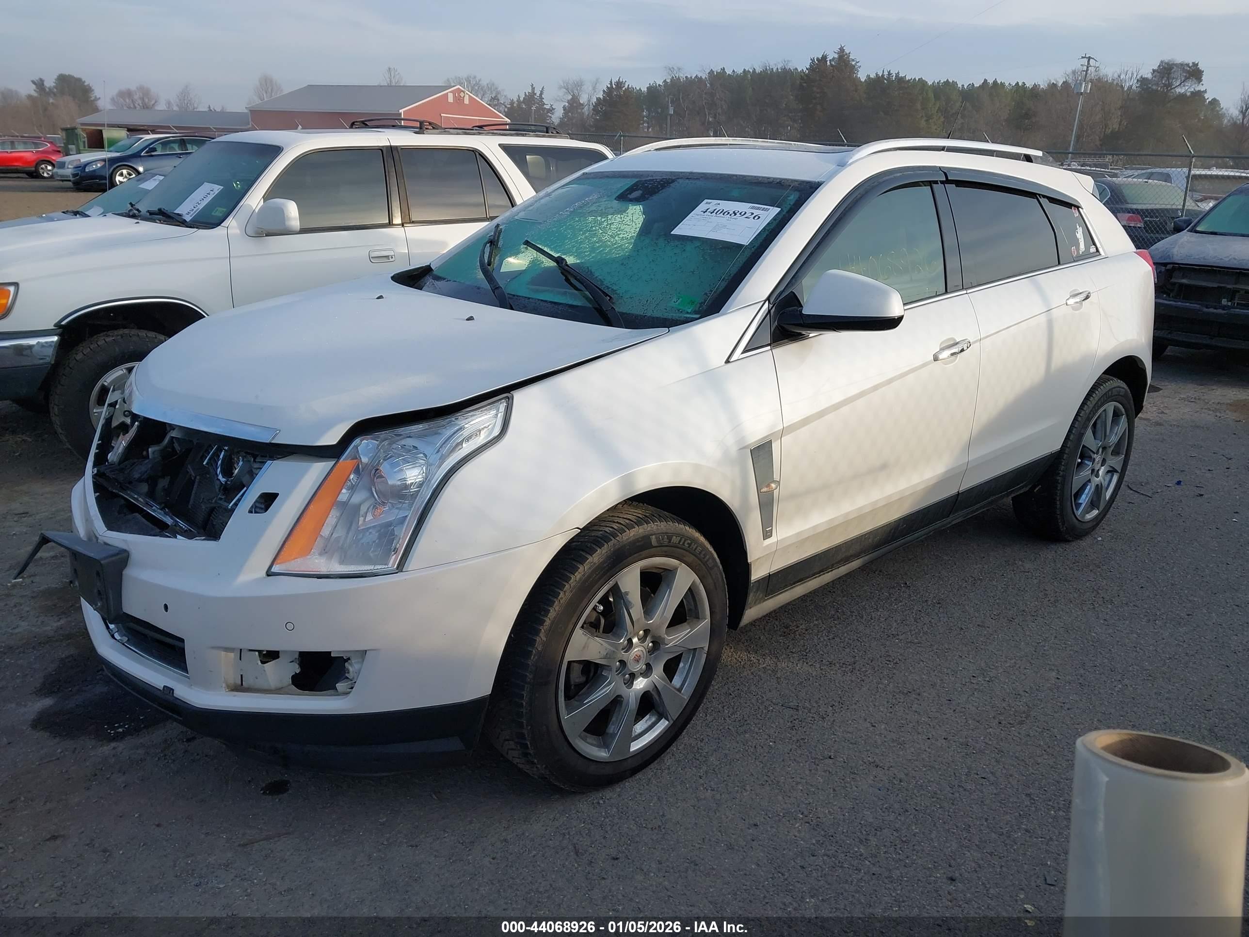 CADILLAC SRX image 2