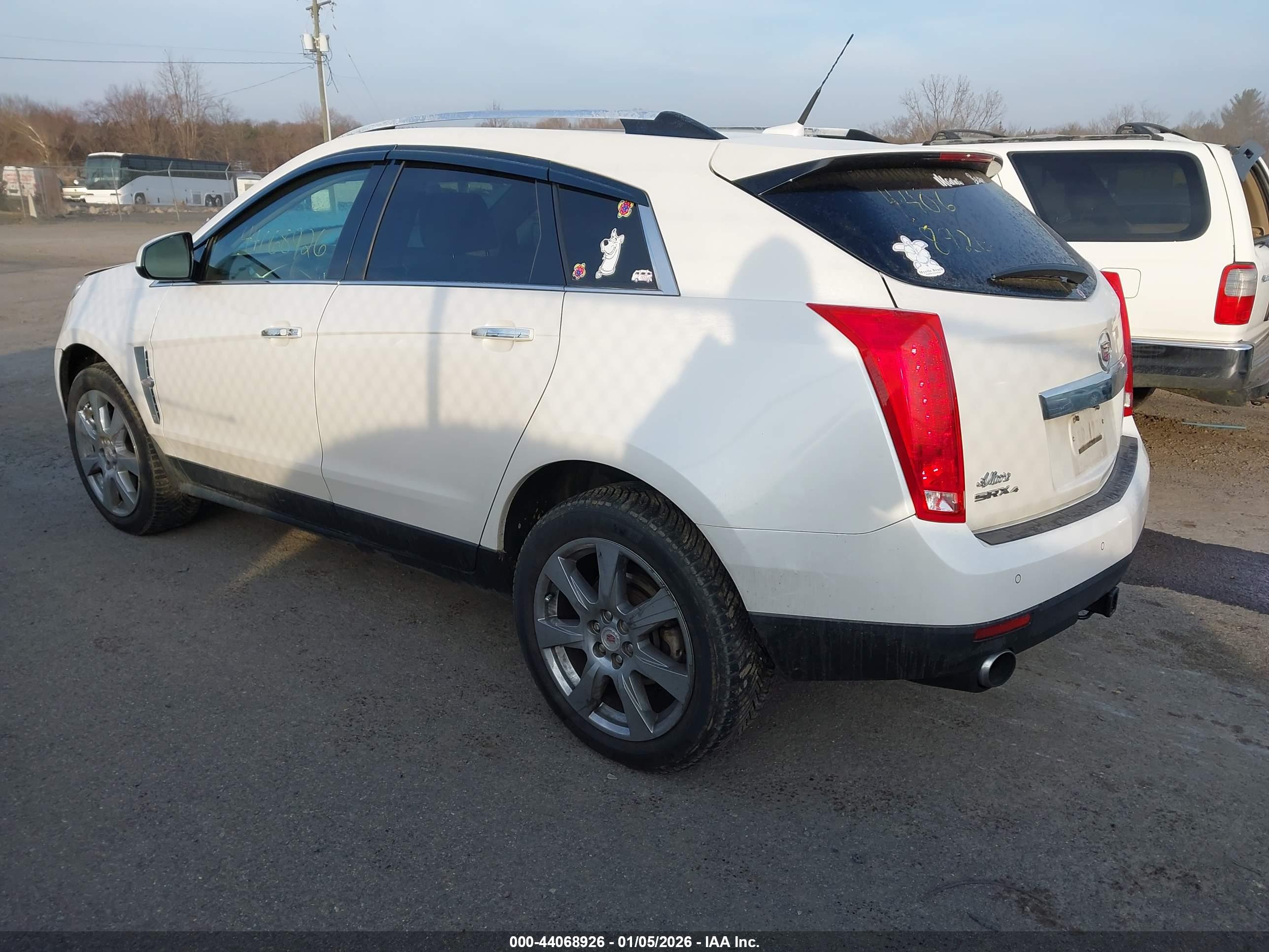 CADILLAC SRX image 3
