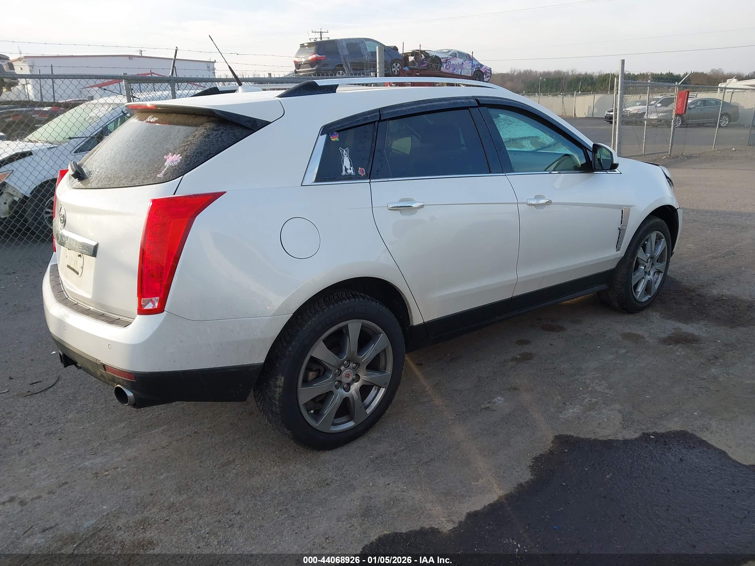 CADILLAC SRX image 4