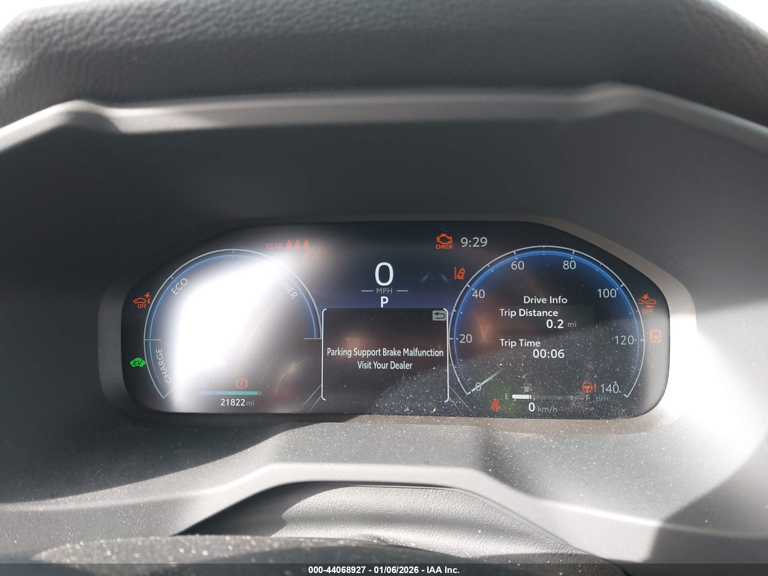 TOYOTA RAV4 image 7