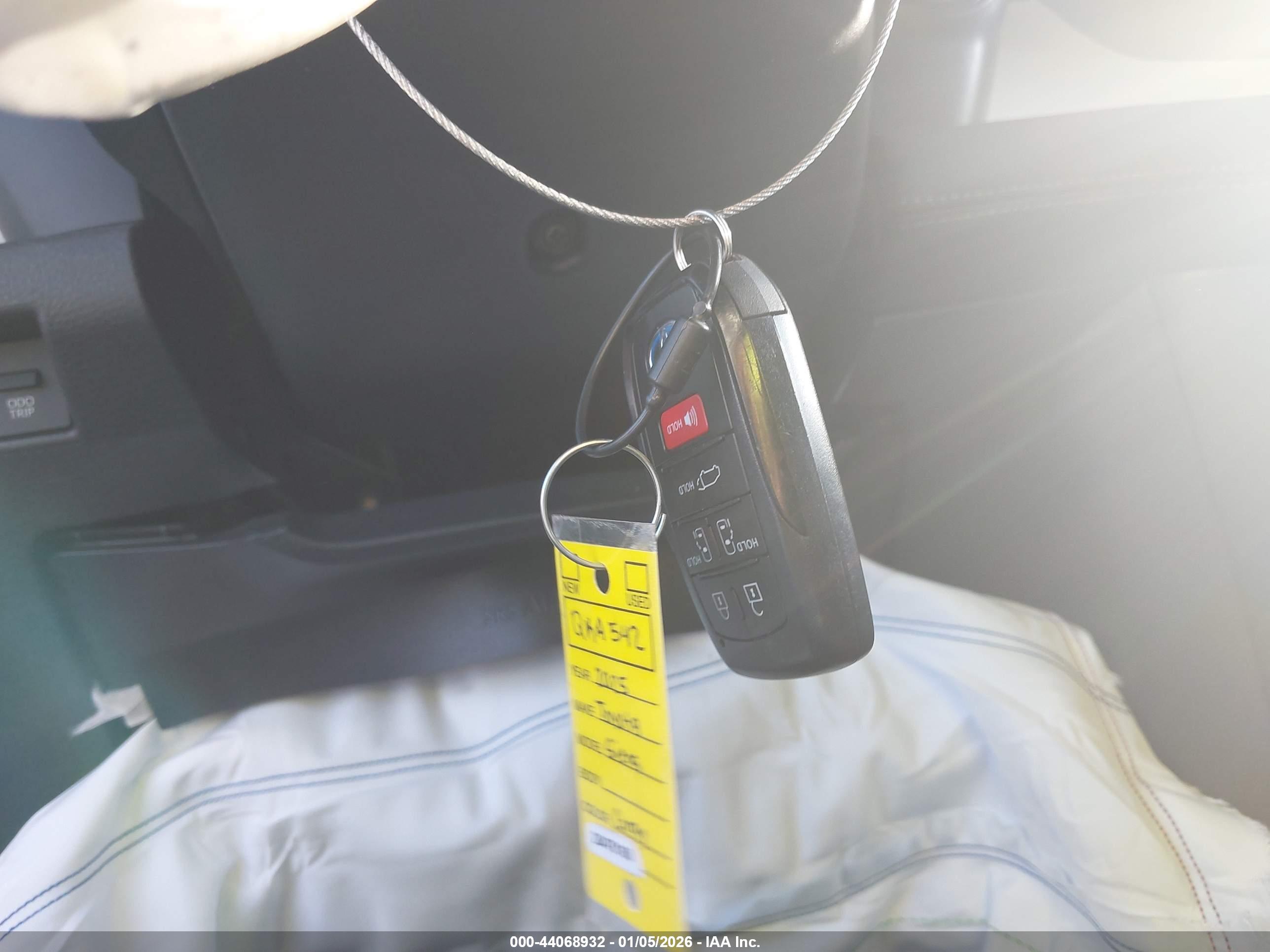 TOYOTA SIENNA image 11