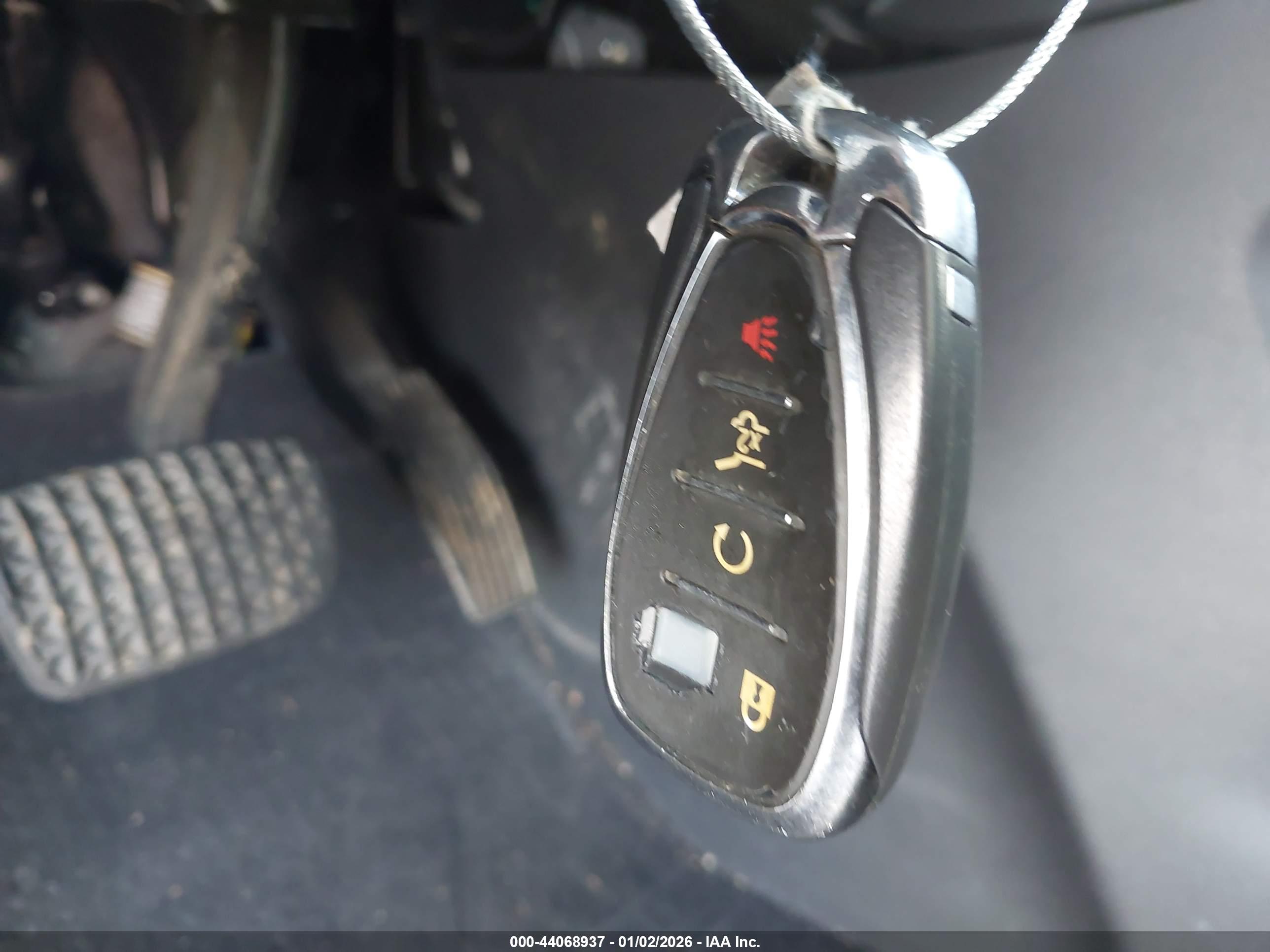 CHEVROLET EQUINOX image 11