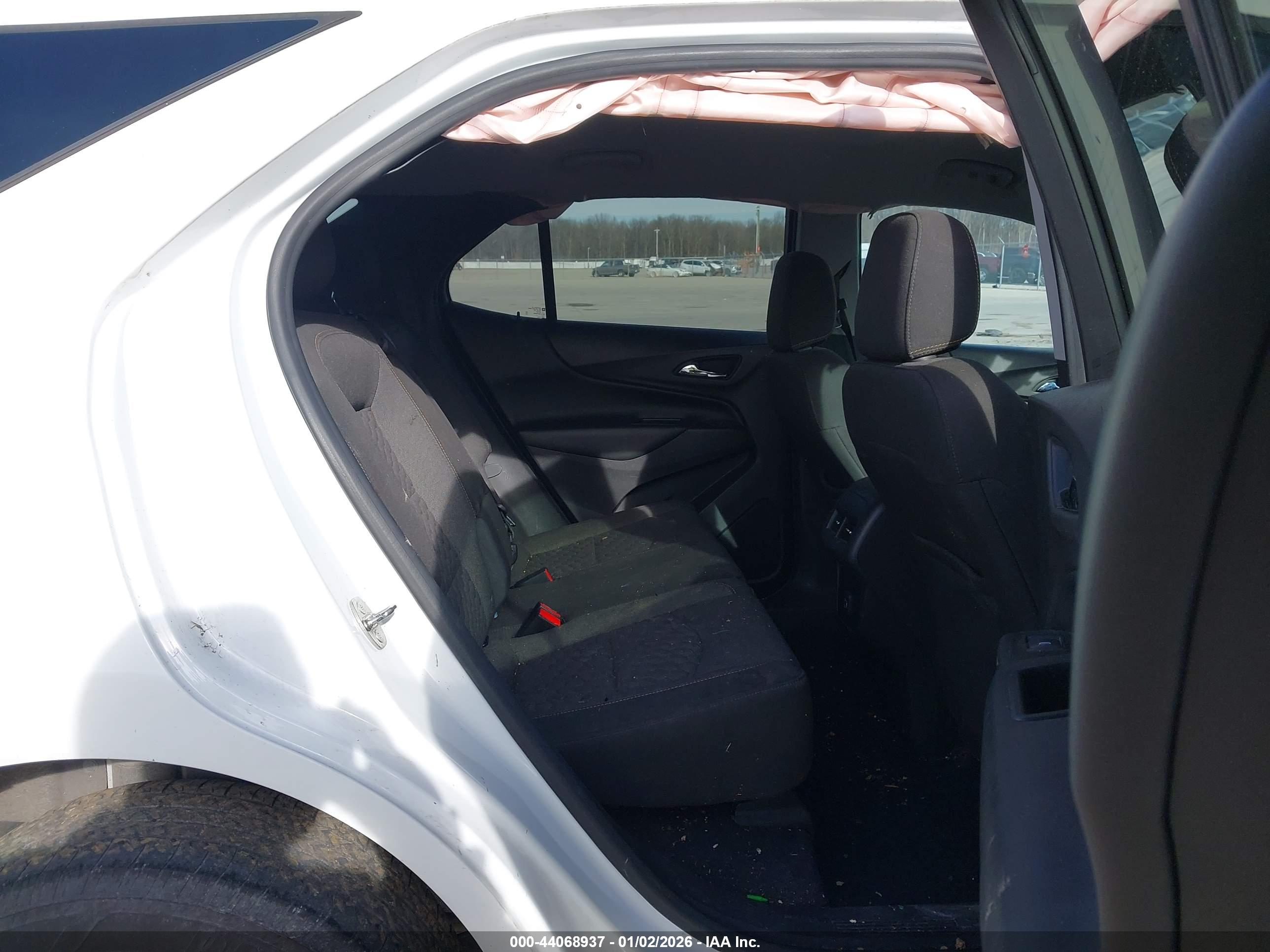 CHEVROLET EQUINOX image 8