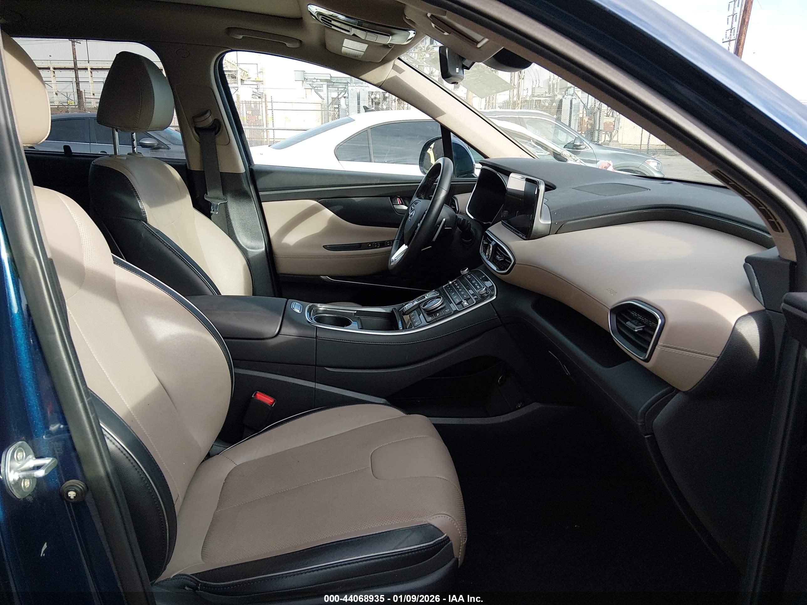 HYUNDAI SANTA image 5