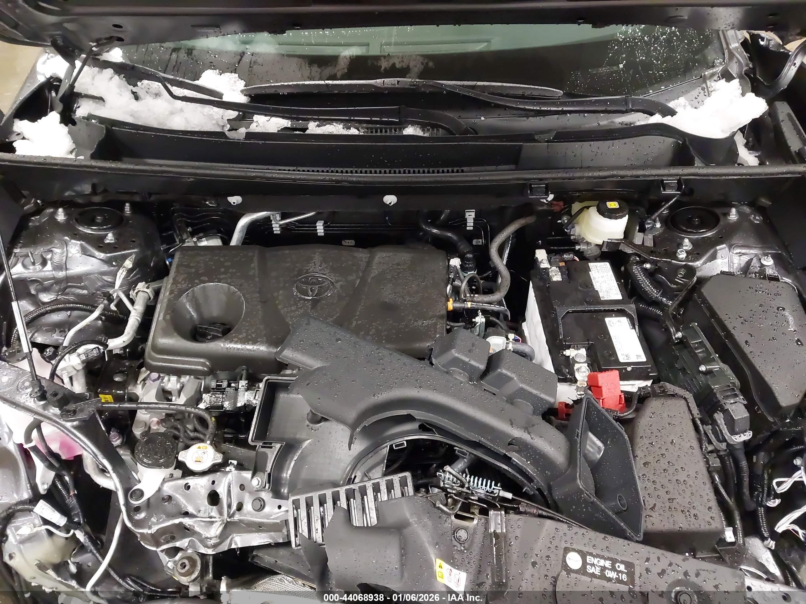 TOYOTA RAV4 image 10