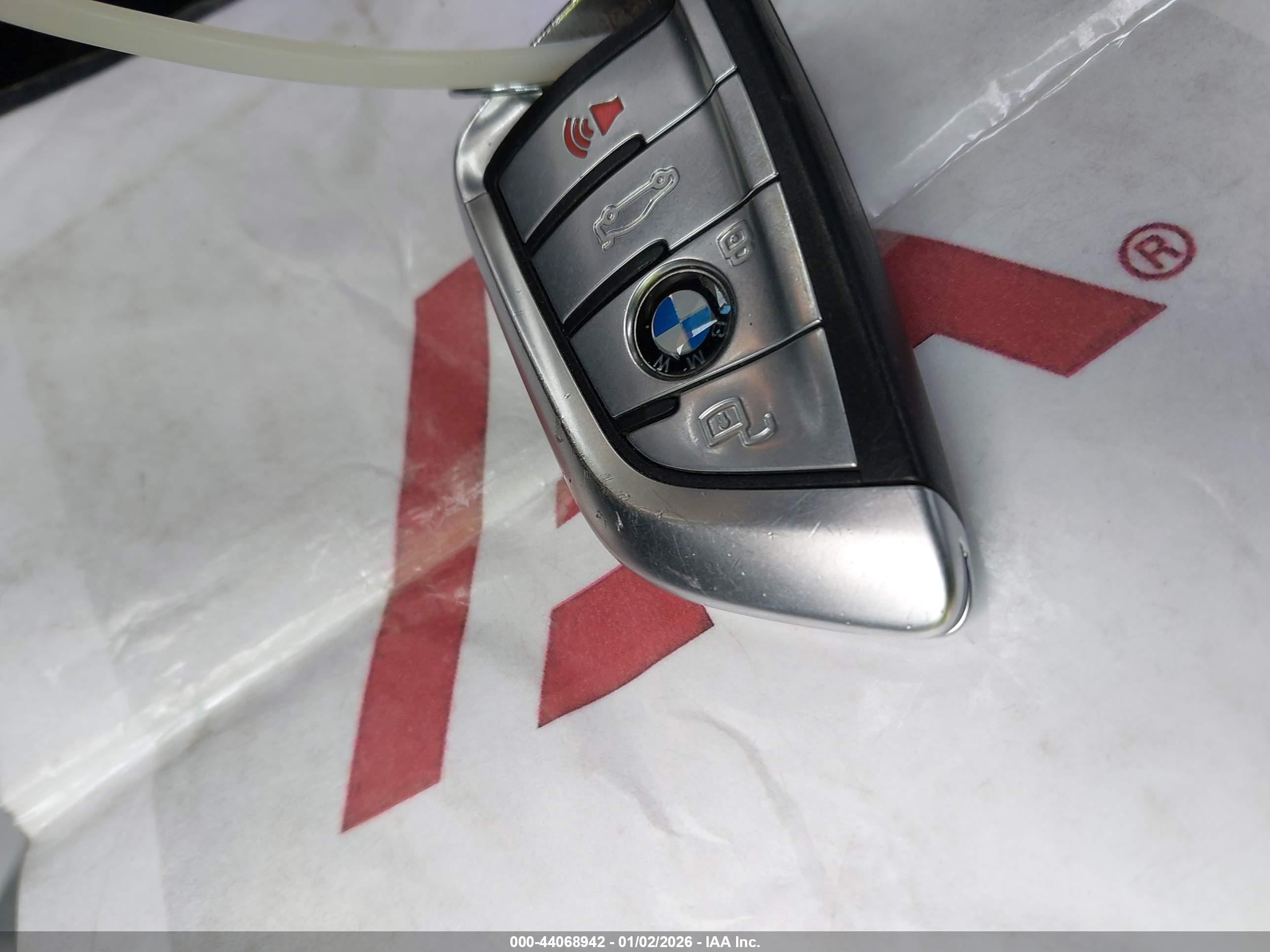 BMW 330I image 11