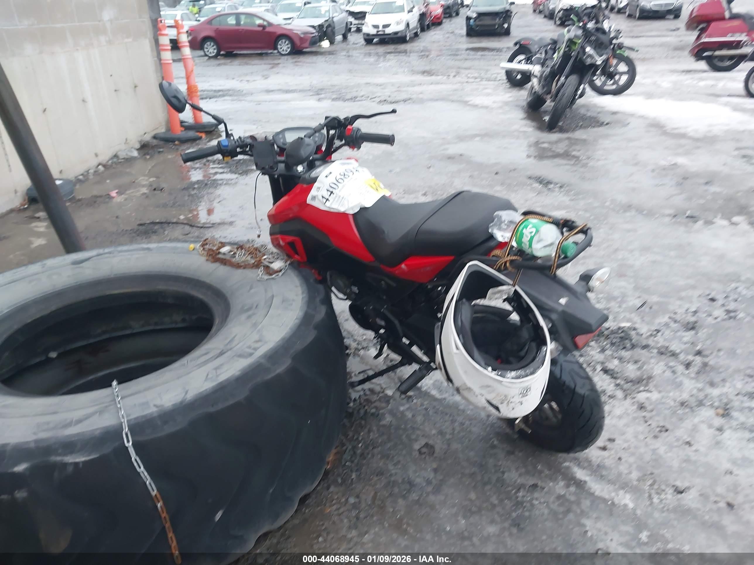 JBLC 125CC image 3