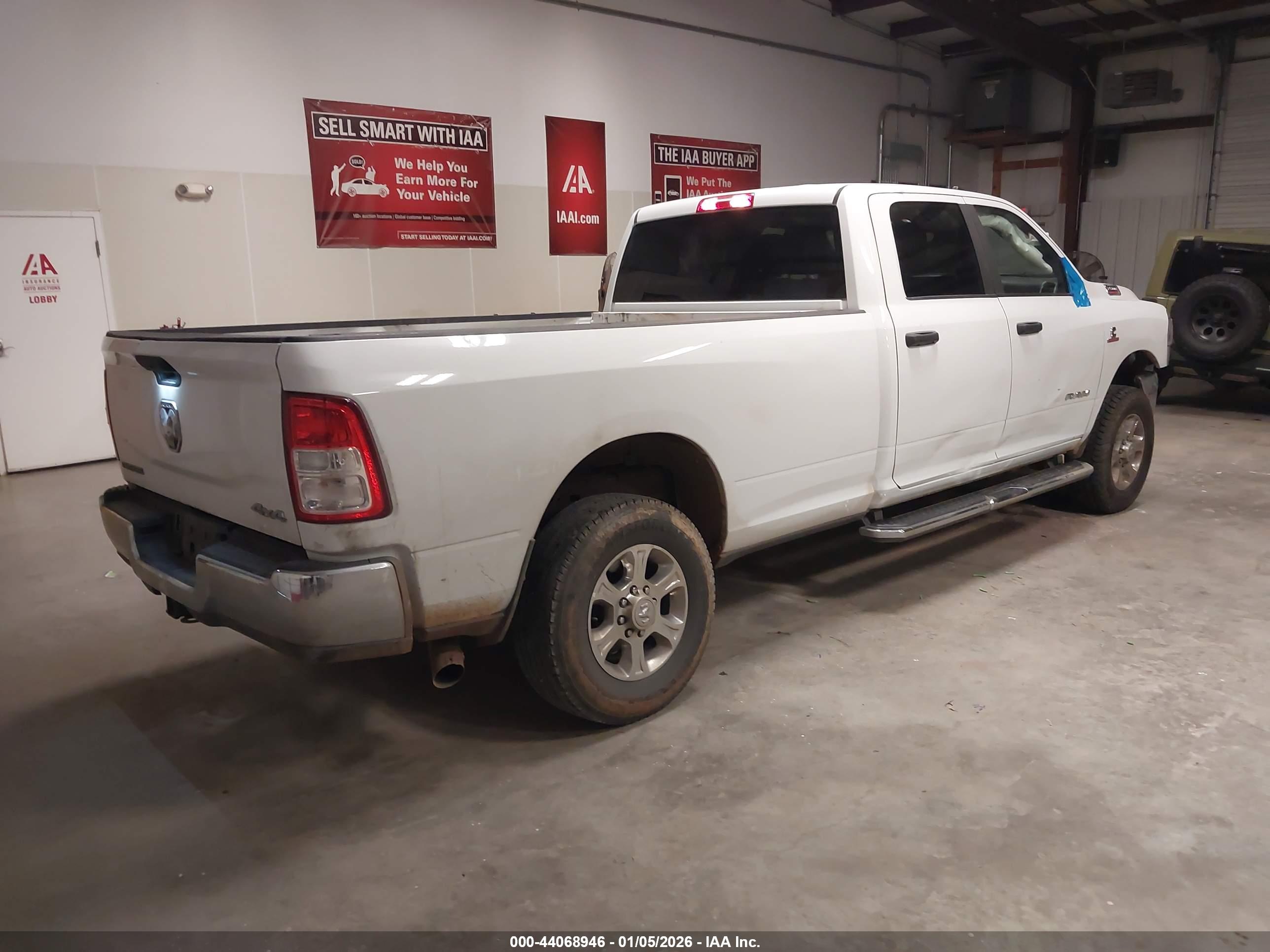 RAM 2500 image 4