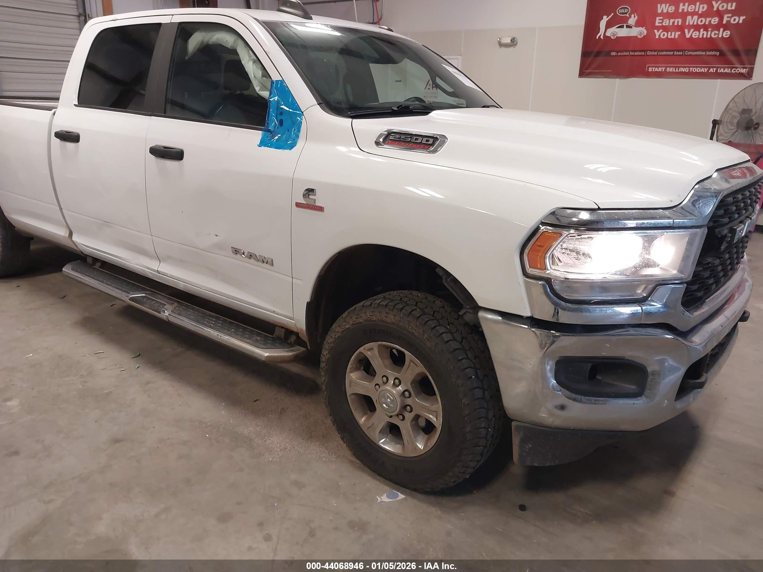 RAM 2500 image 6