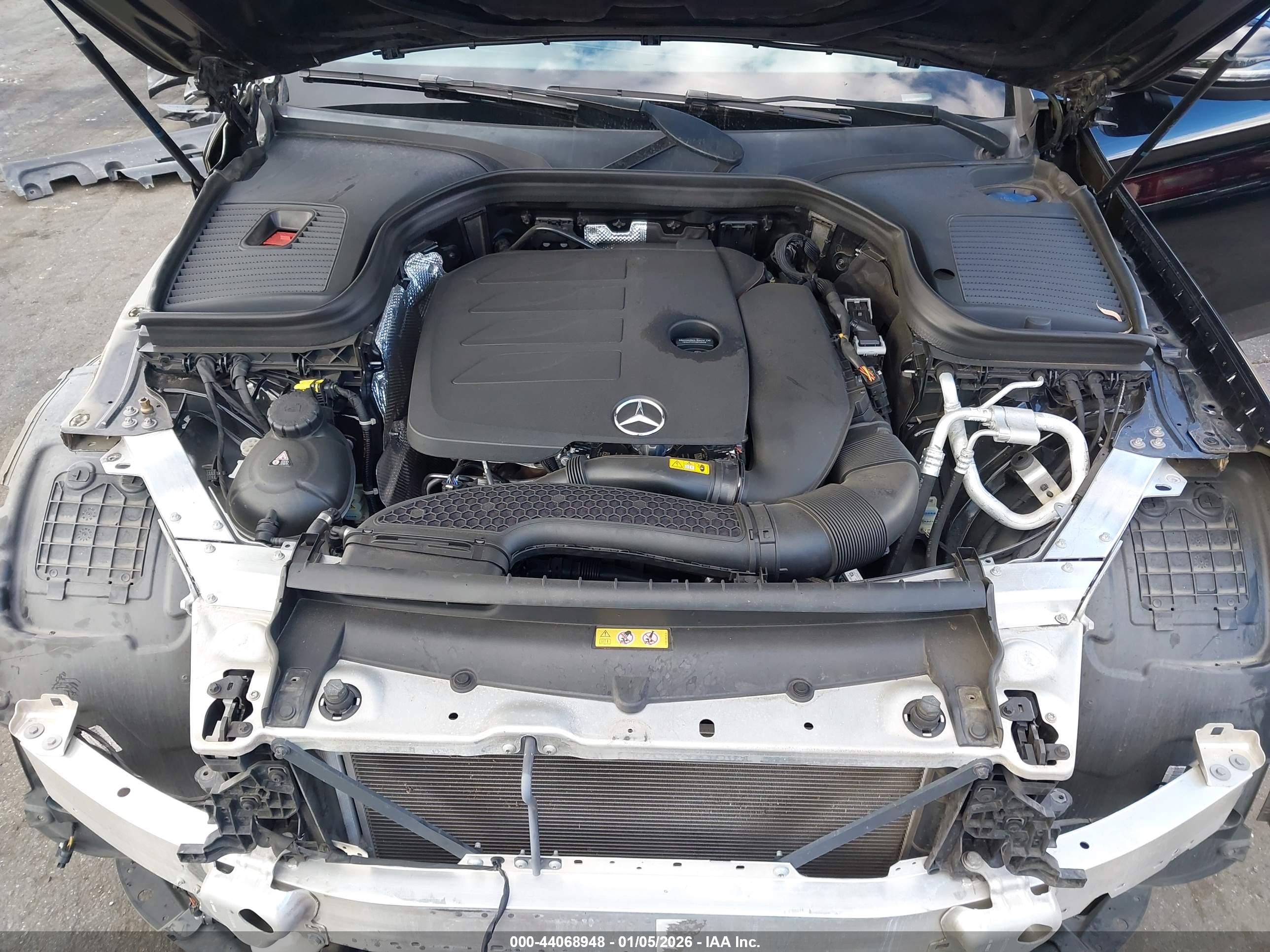 MERCEDES-BENZ GLC image 10