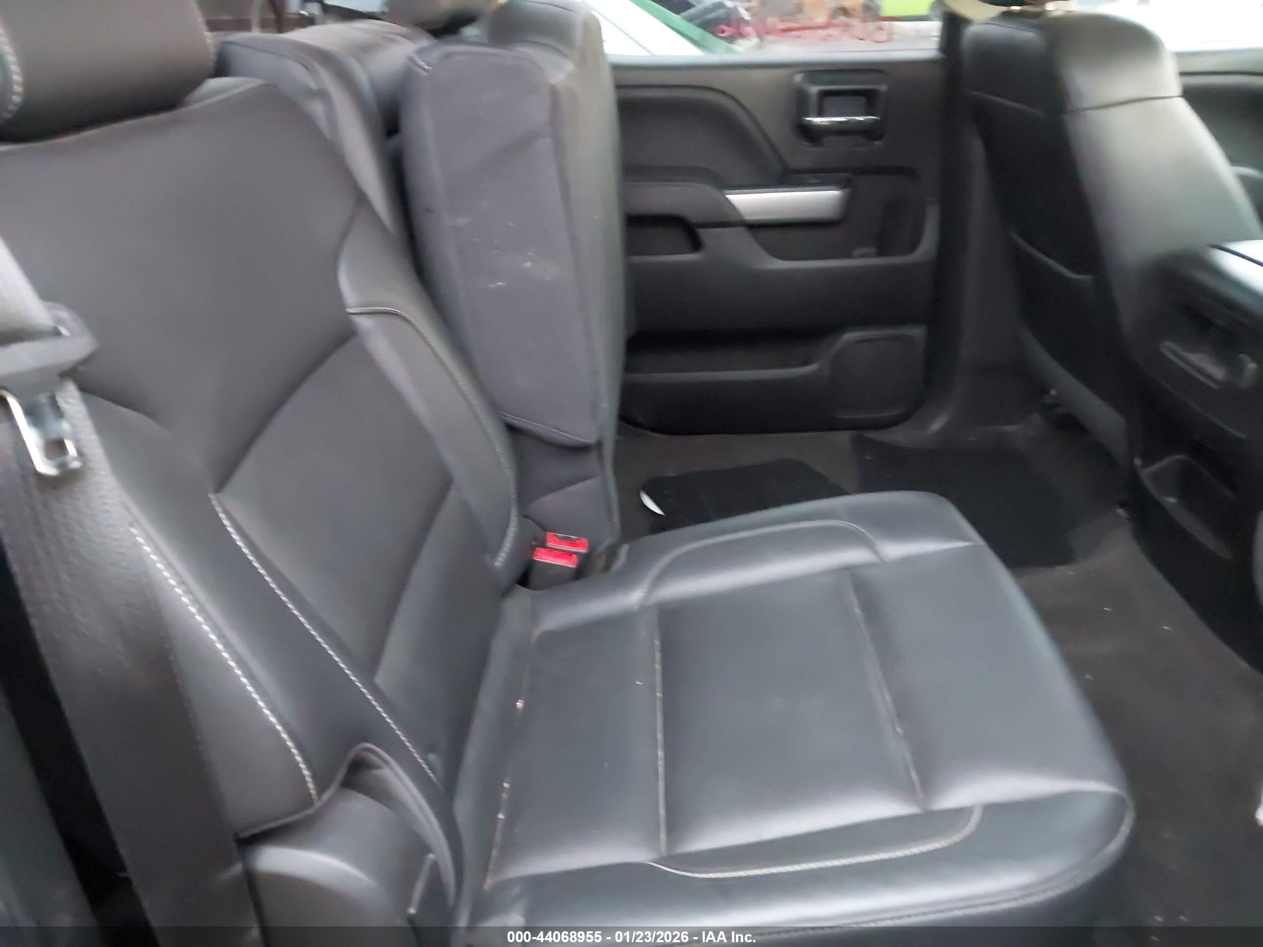 CHEVROLET SILVERADO image 8