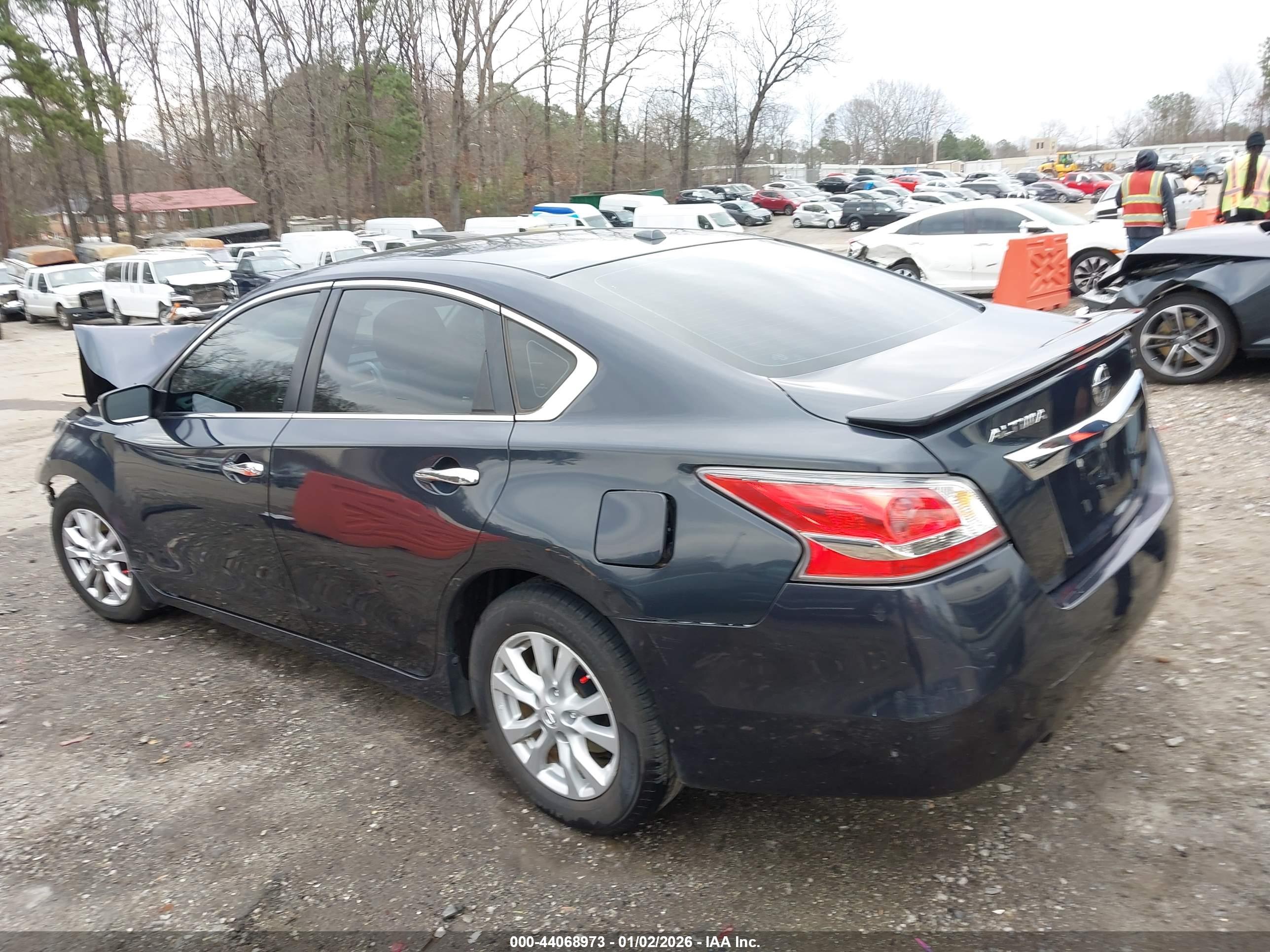 NISSAN ALTIMA image 3