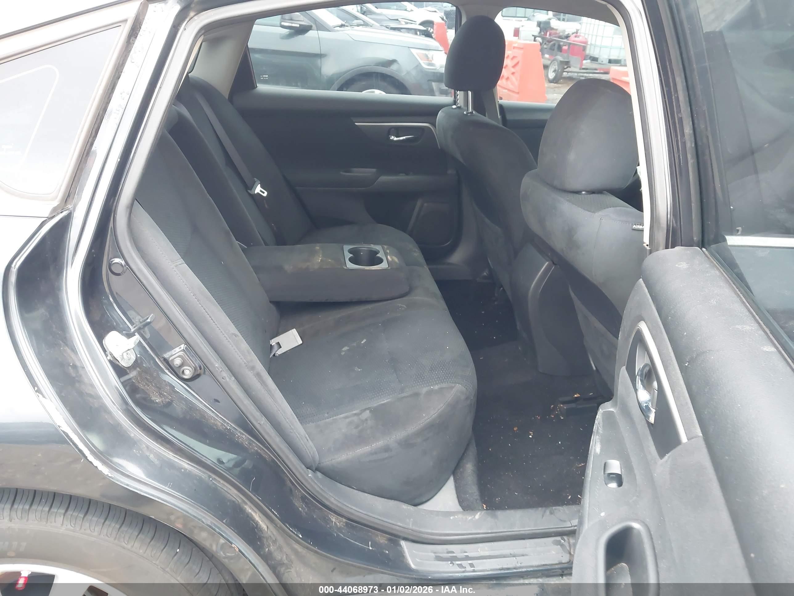 NISSAN ALTIMA image 8