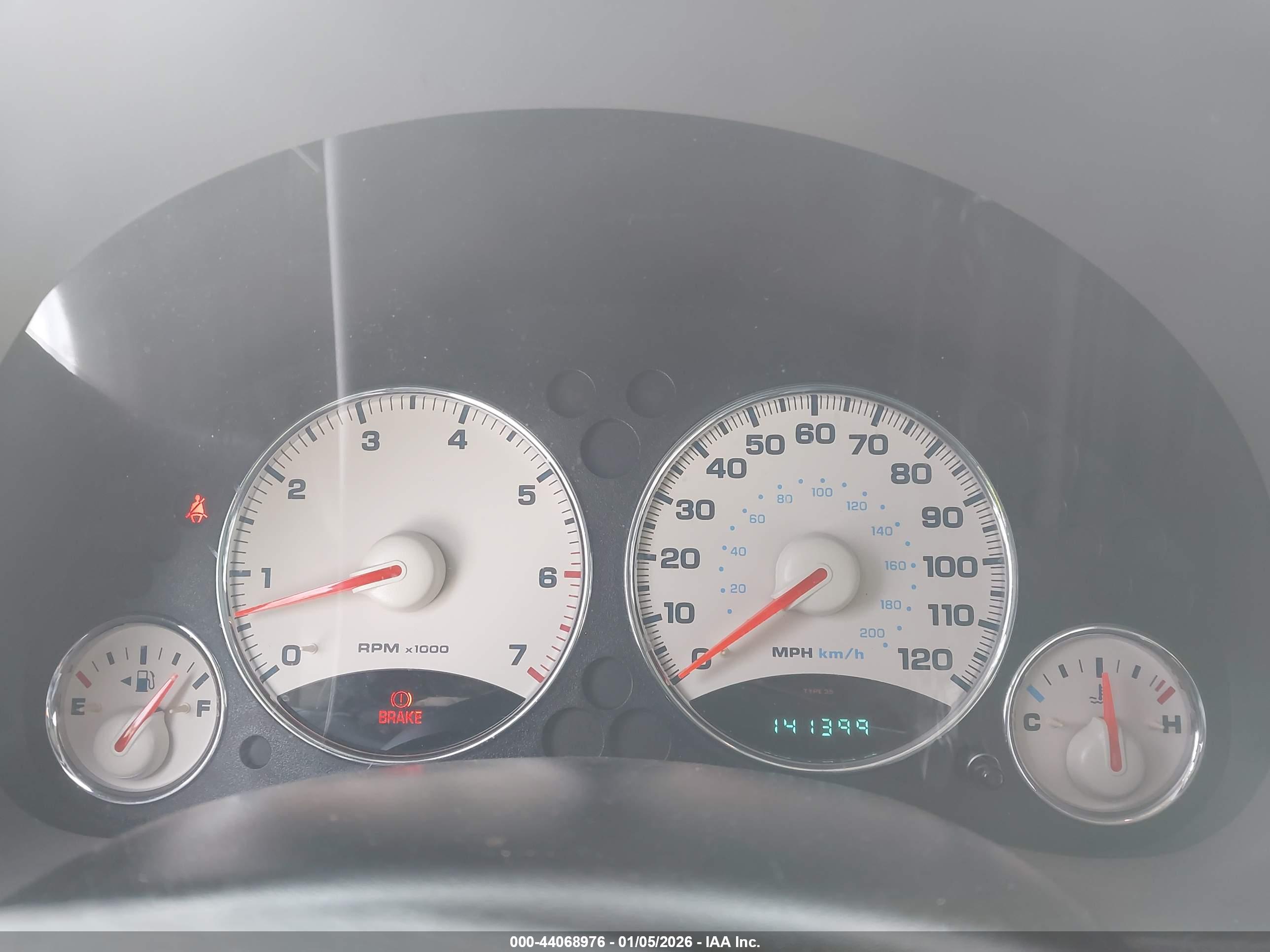 JEEP LIBERTY image 7