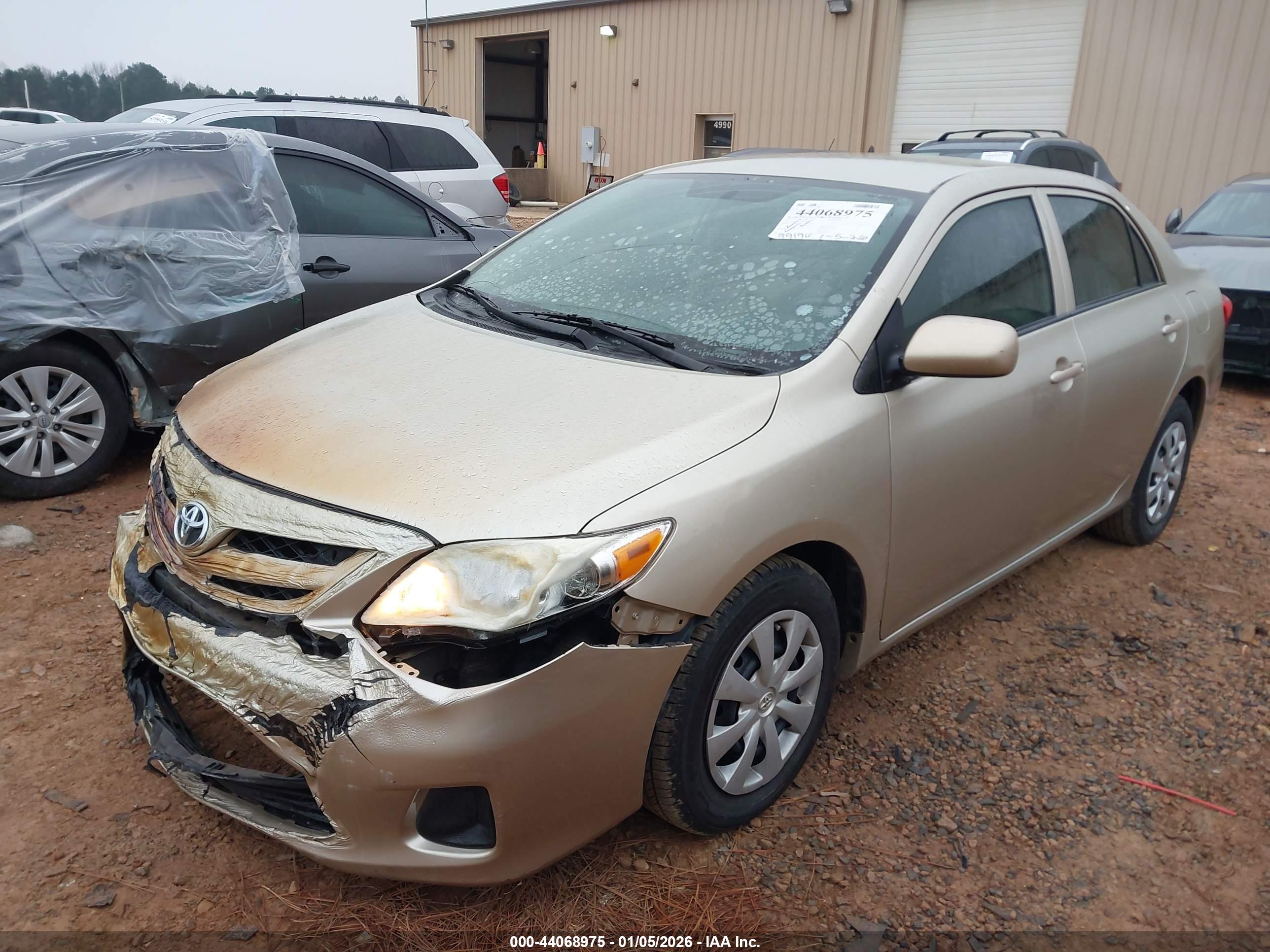 TOYOTA COROLLA image 2