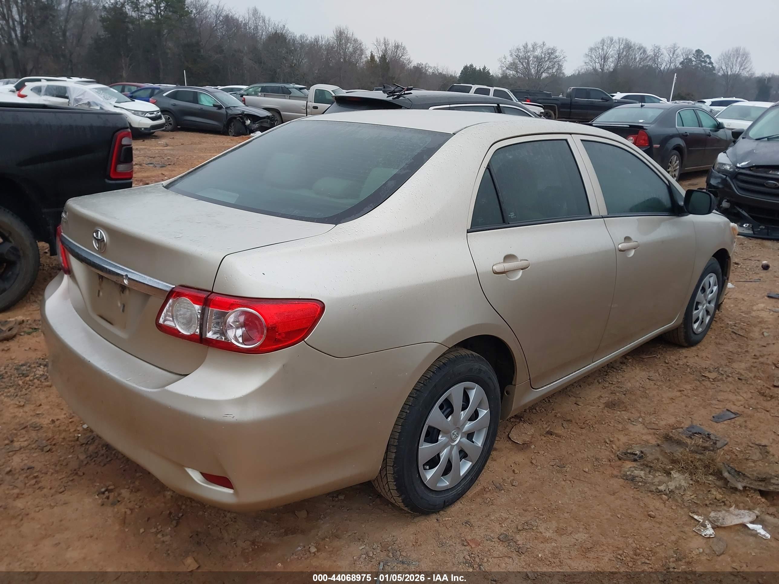 TOYOTA COROLLA image 4