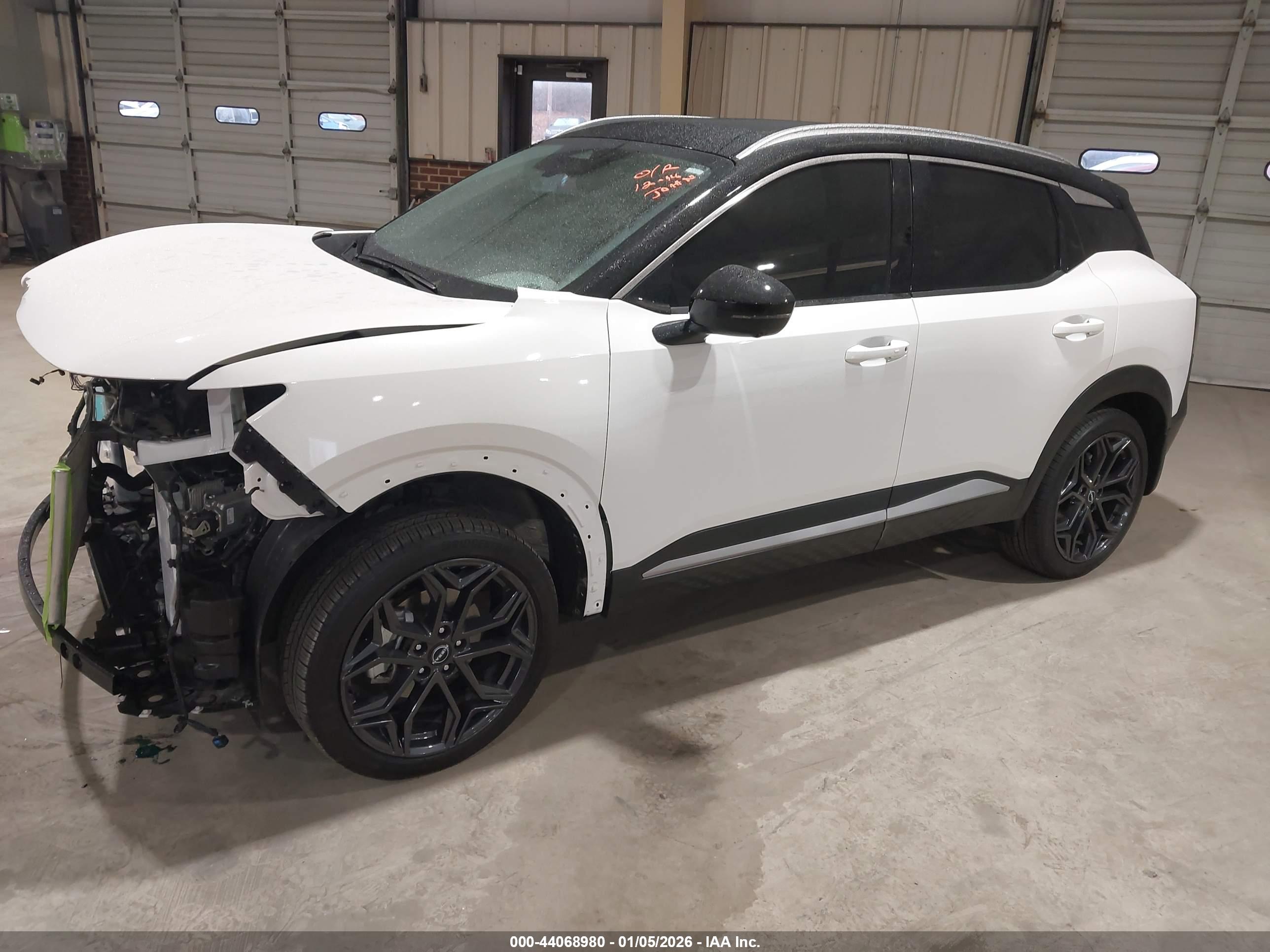 NISSAN KICKS image 2