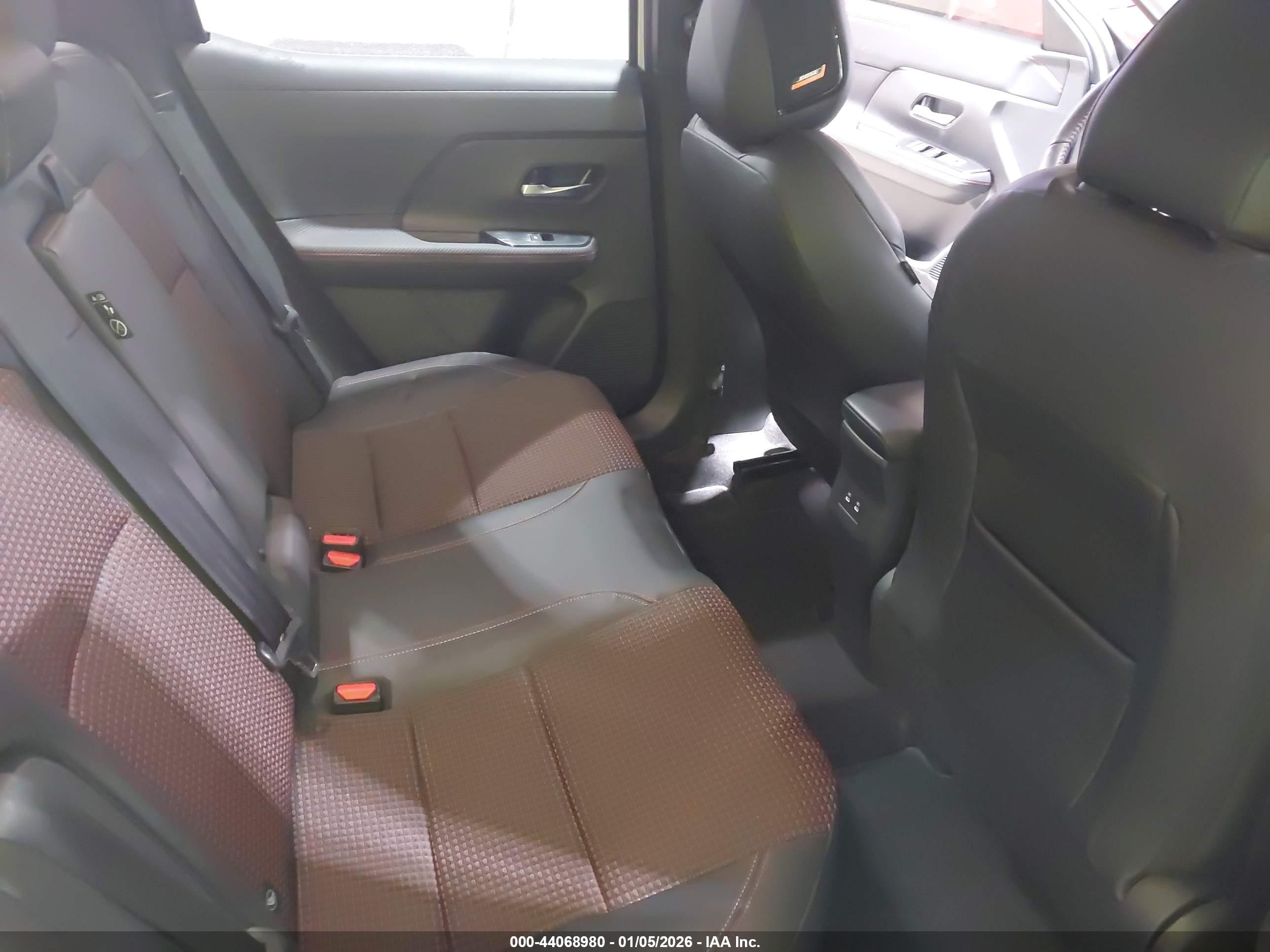 NISSAN KICKS image 8