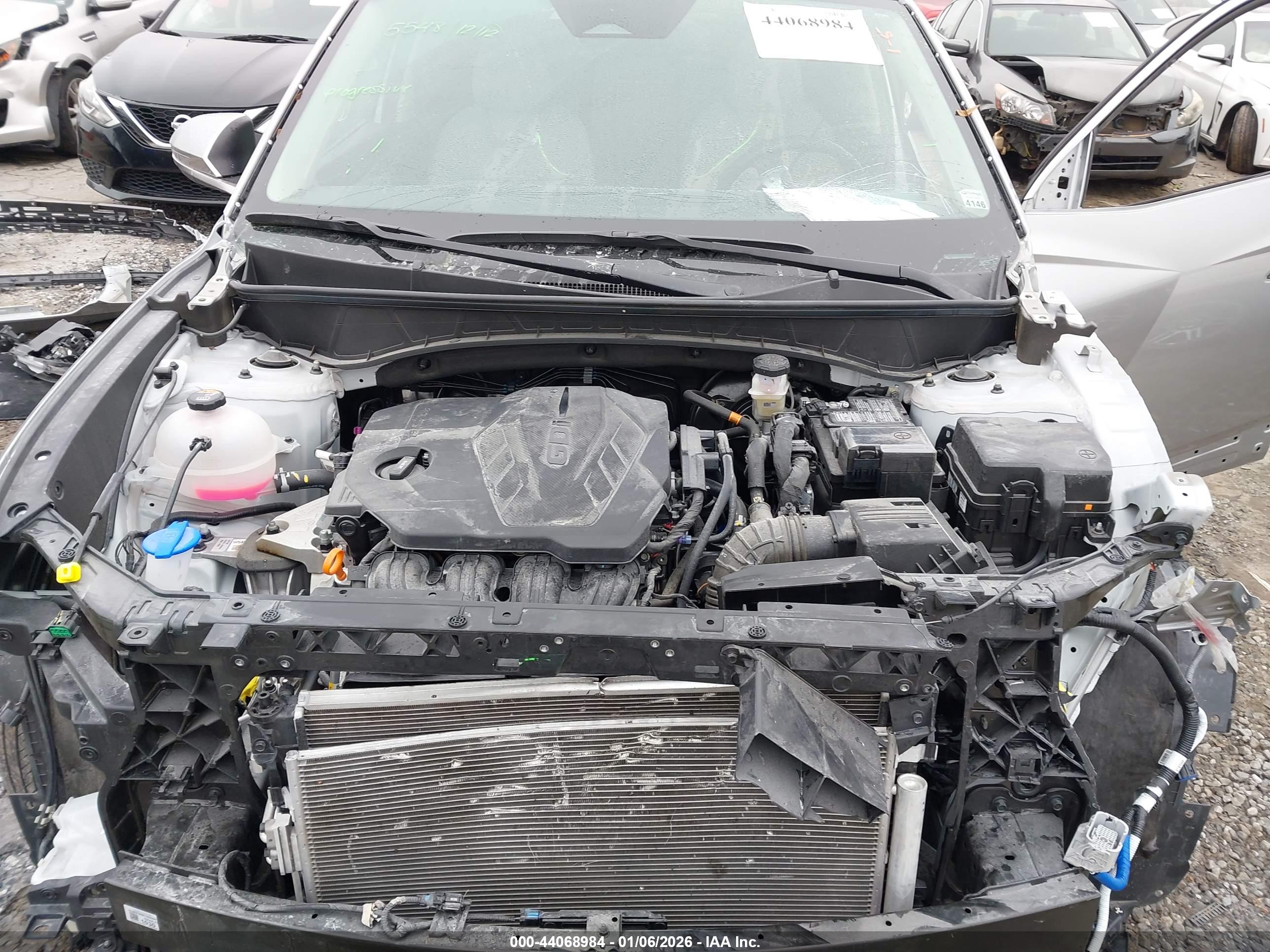 HYUNDAI TUCSON image 10