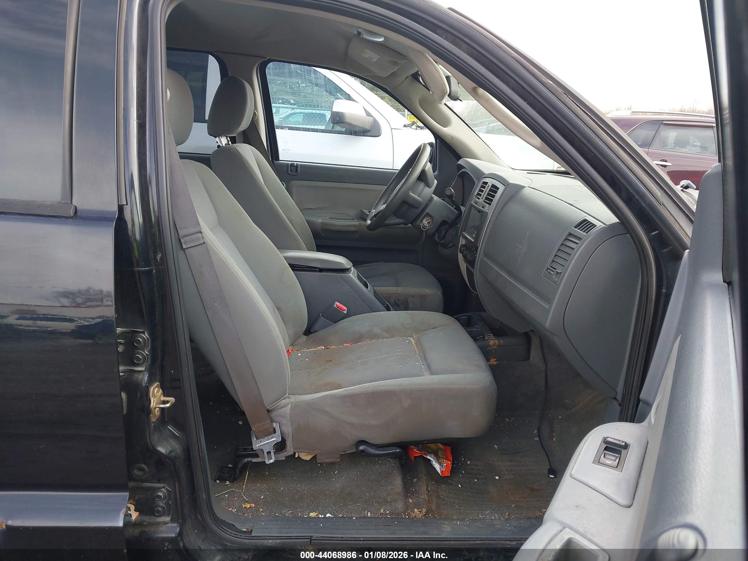 DODGE DAKOTA image 5
