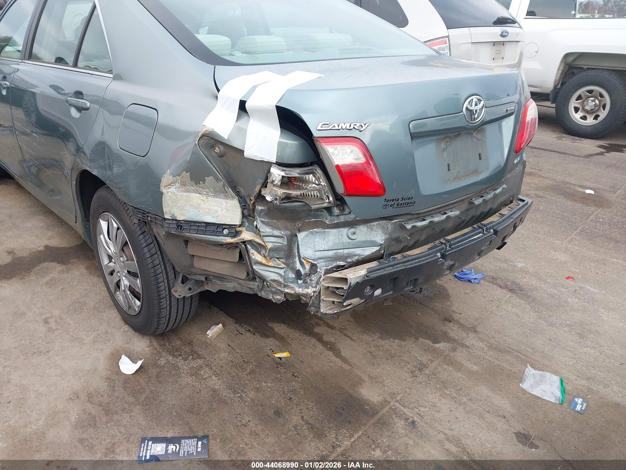 TOYOTA CAMRY image 6