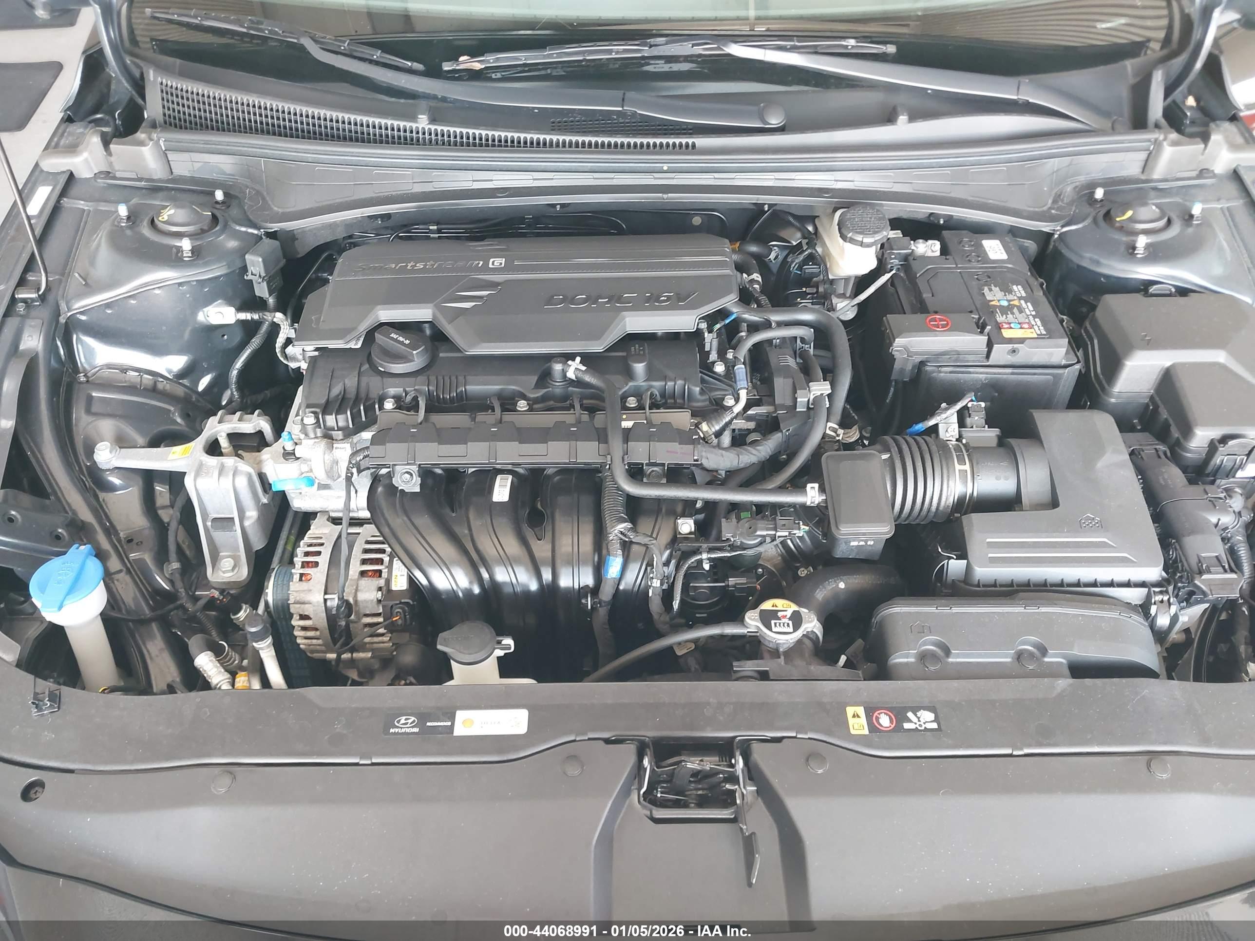 HYUNDAI ELANTRA image 10