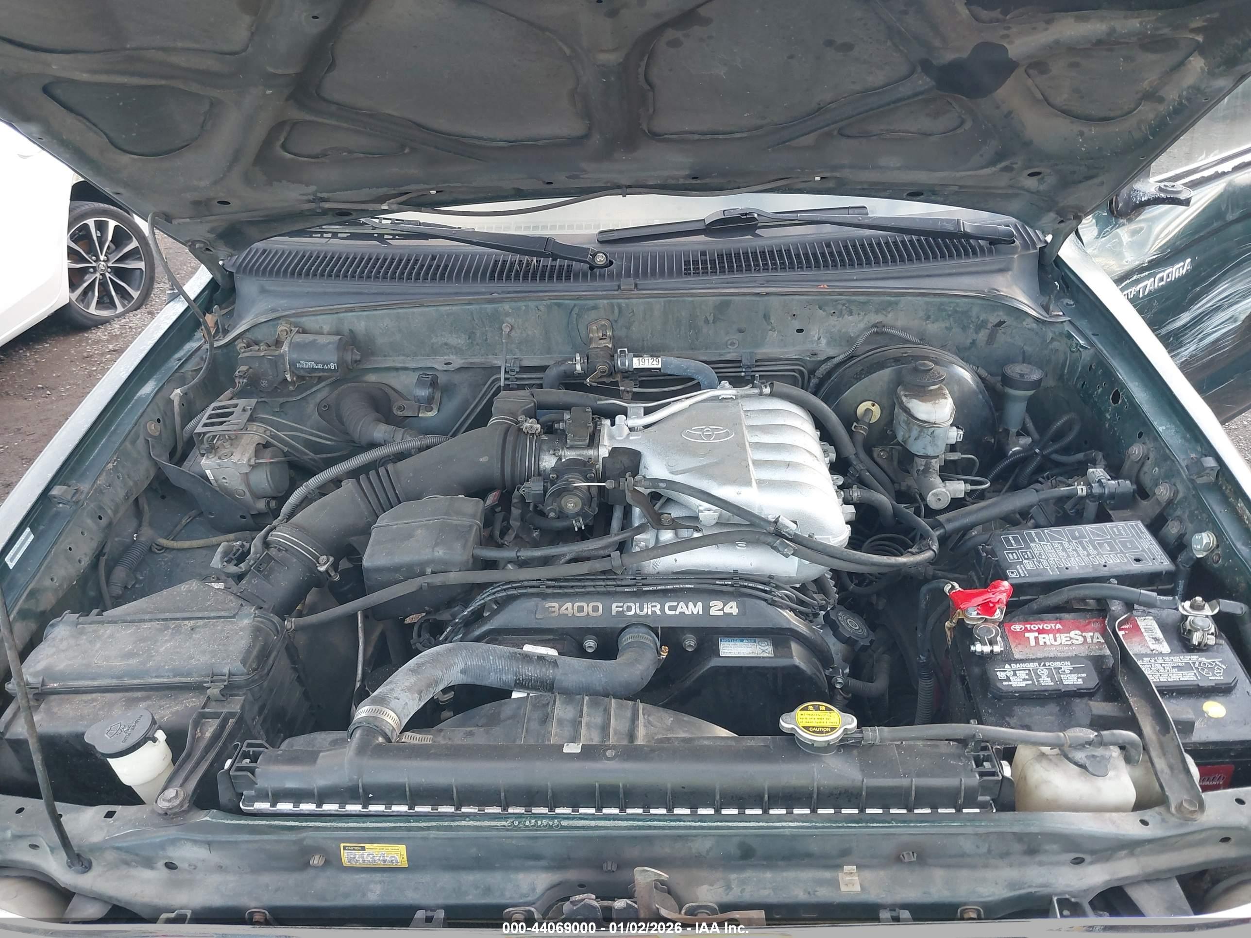 TOYOTA TACOMA image 10