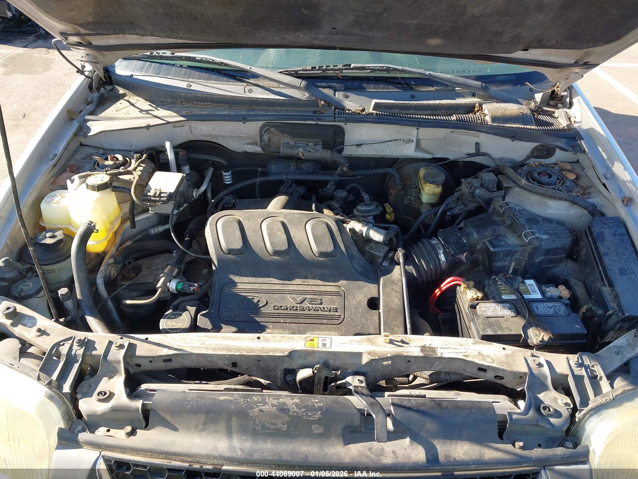 FORD ESCAPE image 10