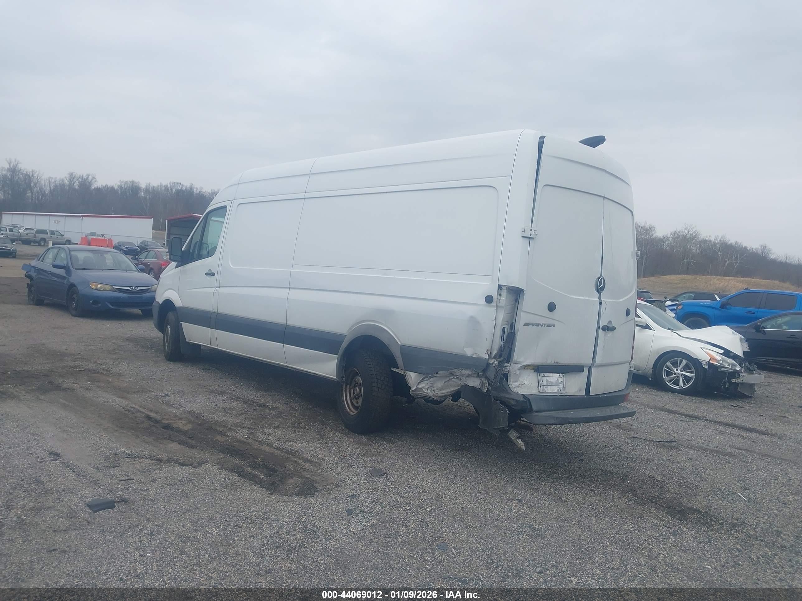 MERCEDES-BENZ SPRINTER image 3