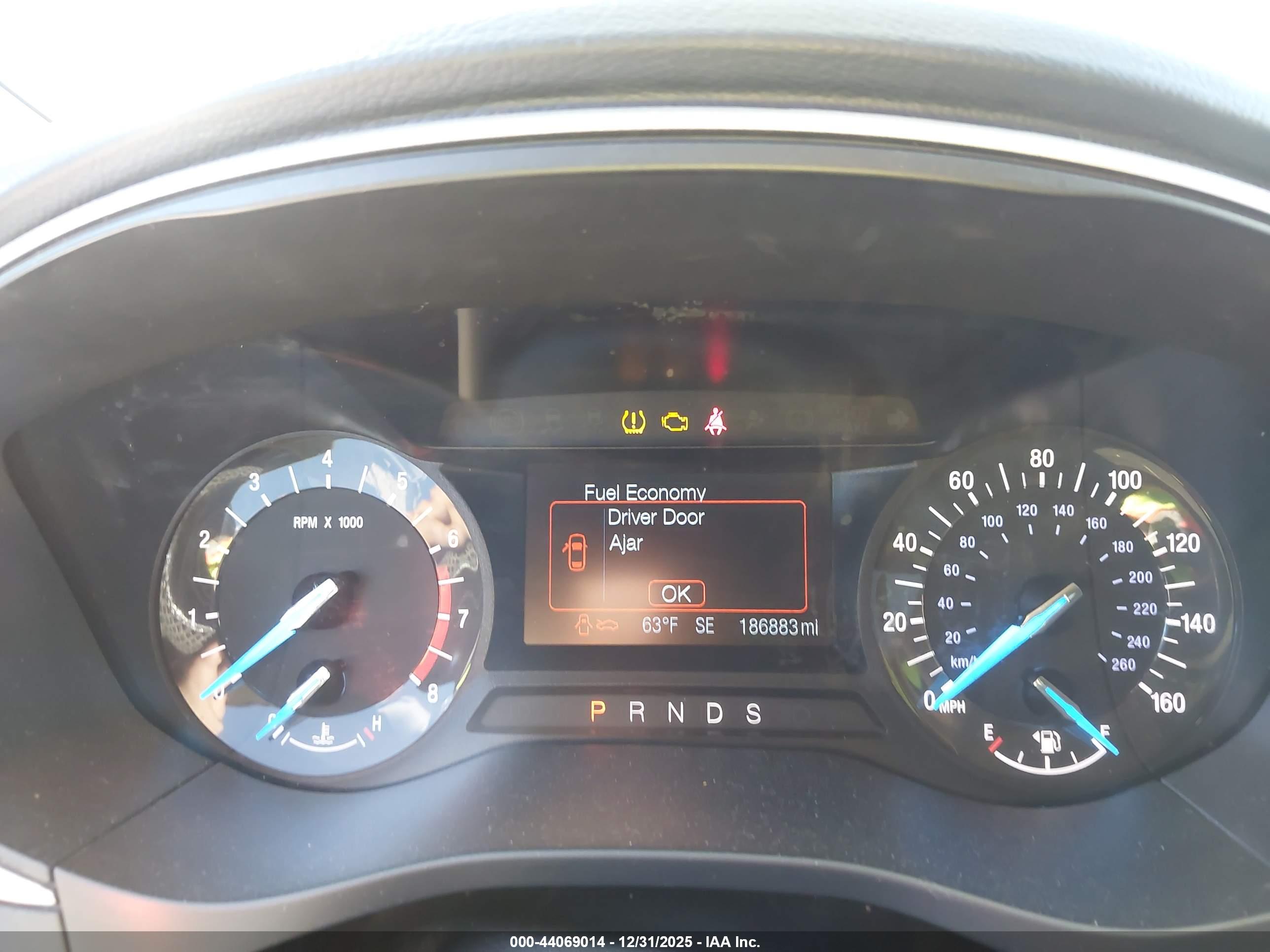 FORD FUSION image 7
