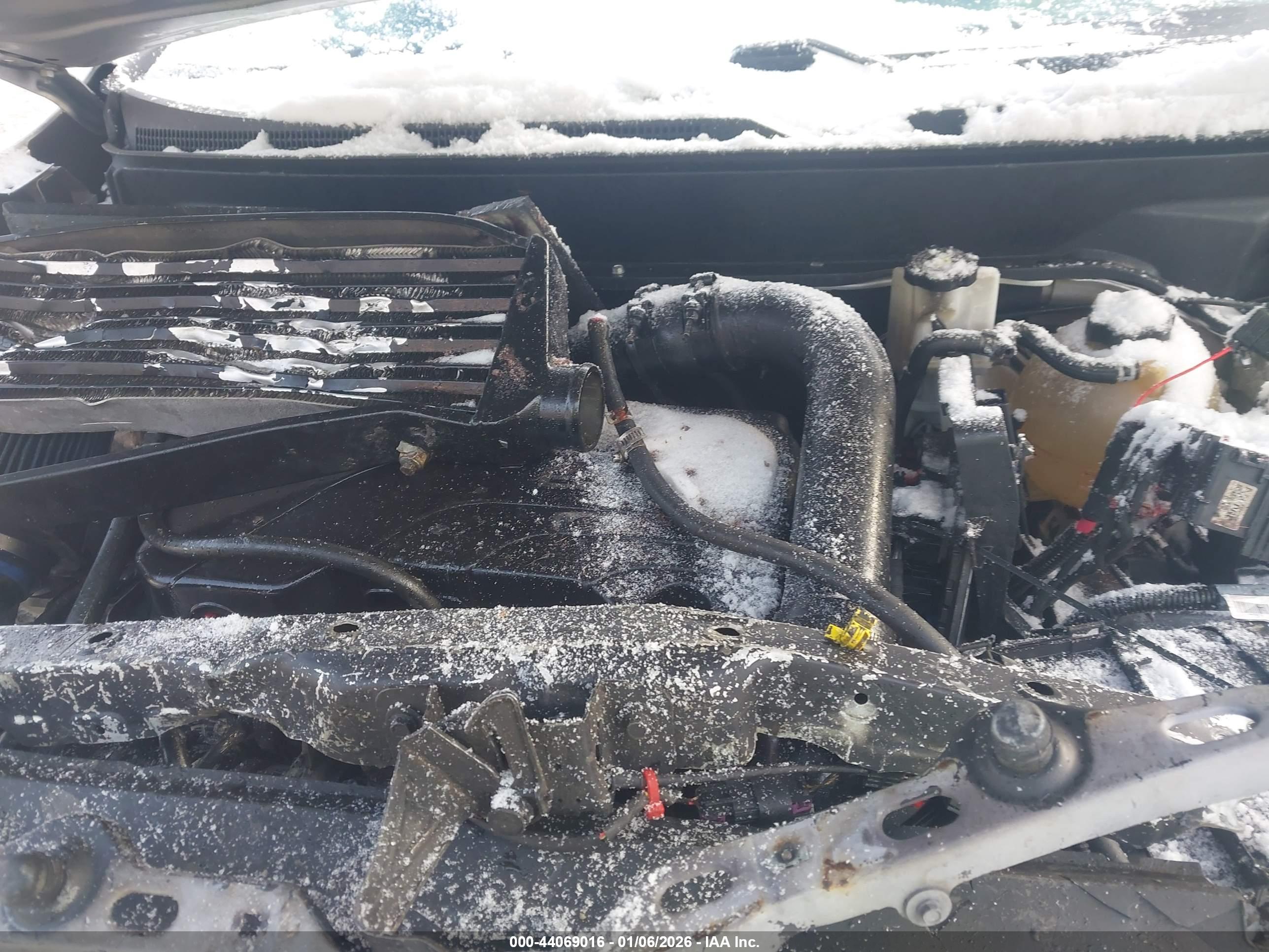 CHEVROLET EQUINOX image 10